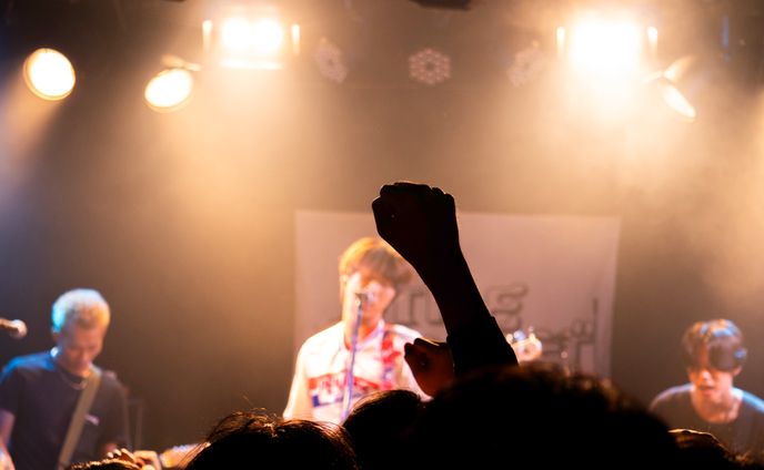 THEあろーんず