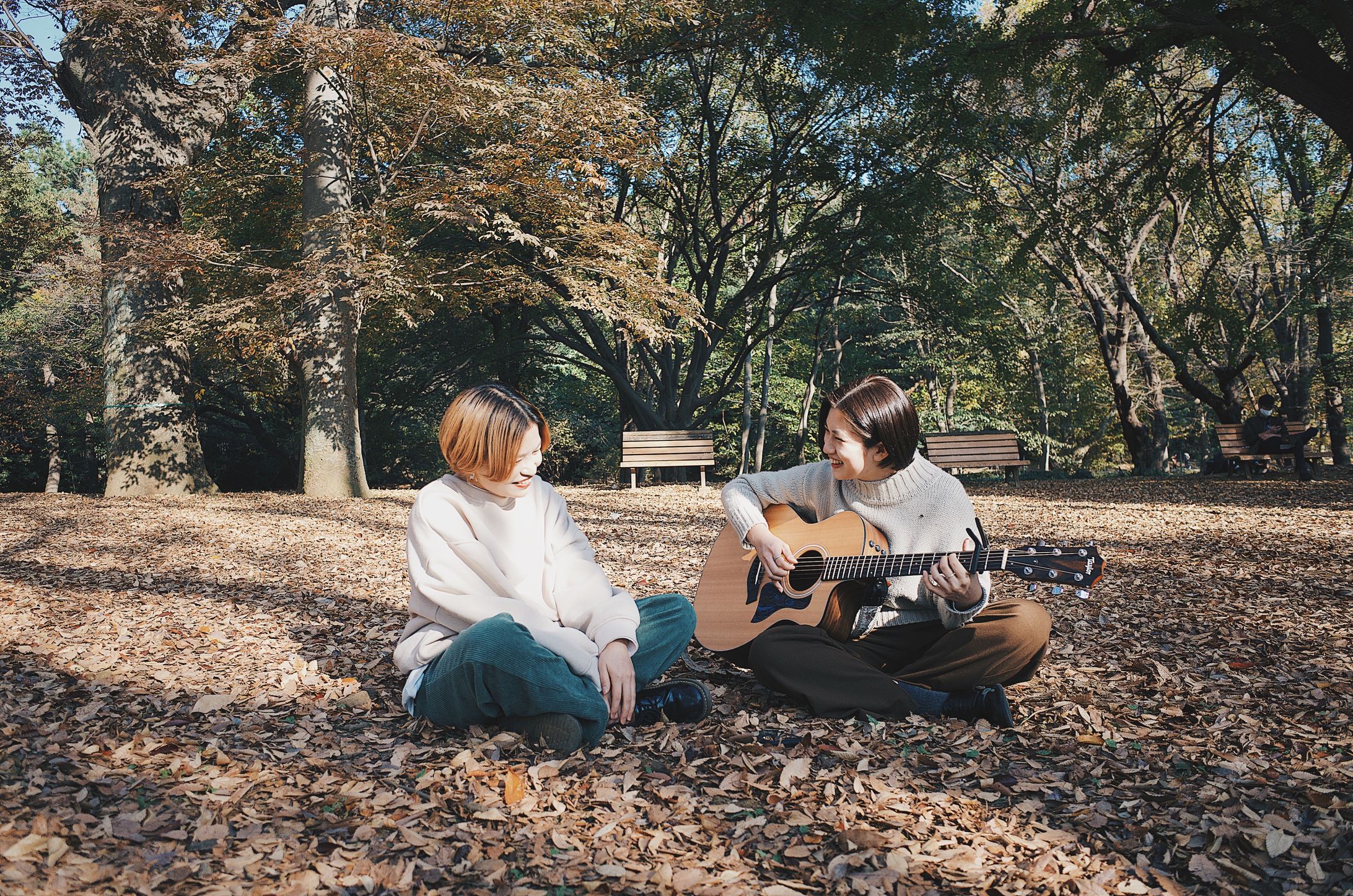 photo / singer-songwriter-1