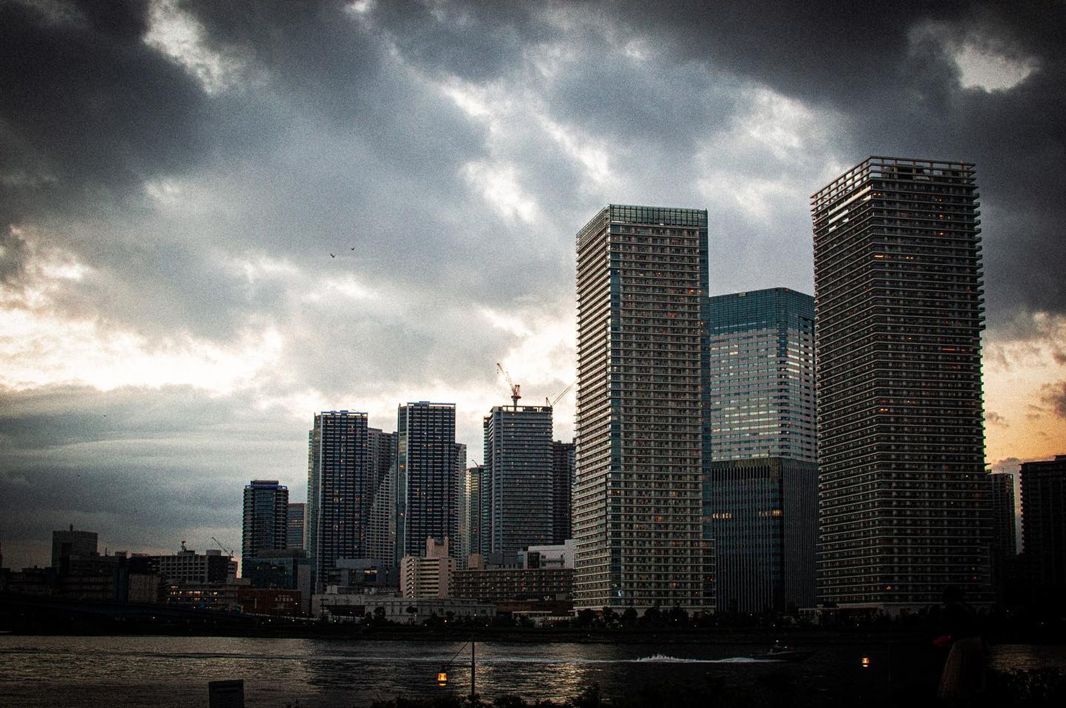 ビル群
Skyscrapers

-----------------------------------------
location:Toyosu_Tokyo
-----------------------------------------
camera:Nikon D3200📸

#photography 
#japan 
#japancity 
#japancityblues 
#snapshot
#snap 
#photographer 
#photoshoot 
#street
#streetphotography 
#street_photography 
#skyscrapers 
#buildings 
#shooting 
#filmphotography 
#filmcamera 
#lightroom 
#nikond3200 
#写真
#写真好きな人と繋がりたい 
#ビル
#ビル群
#豊洲 
#フィルム写真 
#フィルムカメラ 
#ファインダー越しの私の世界
#東京カメラ部-1
