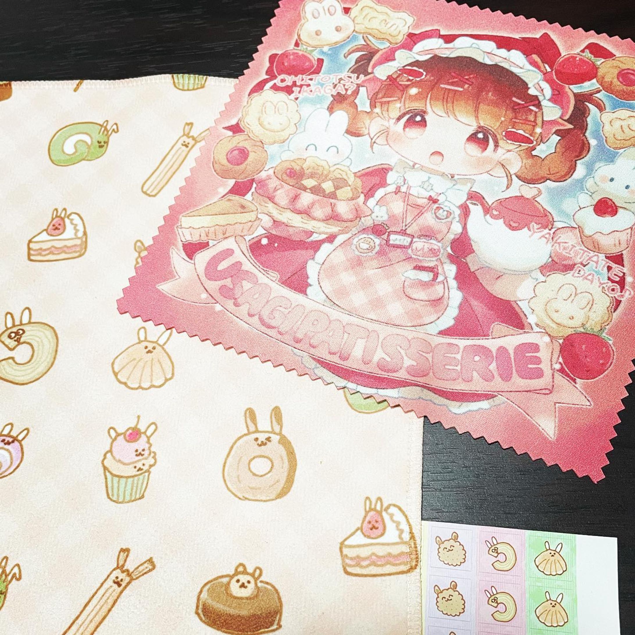 2023年2月4日(土)〜2月26日(日)
【創作空間cafeアトリエ様】の
#甘い香りの洋菓子店
という展示販売会に出展します！🎀✨

よろしくお願いします✨

#創作空間caféアトリエ 
#メガネ拭き
#シール
#大阪カフェ-1