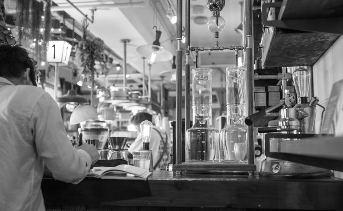 A moment at the cafe
