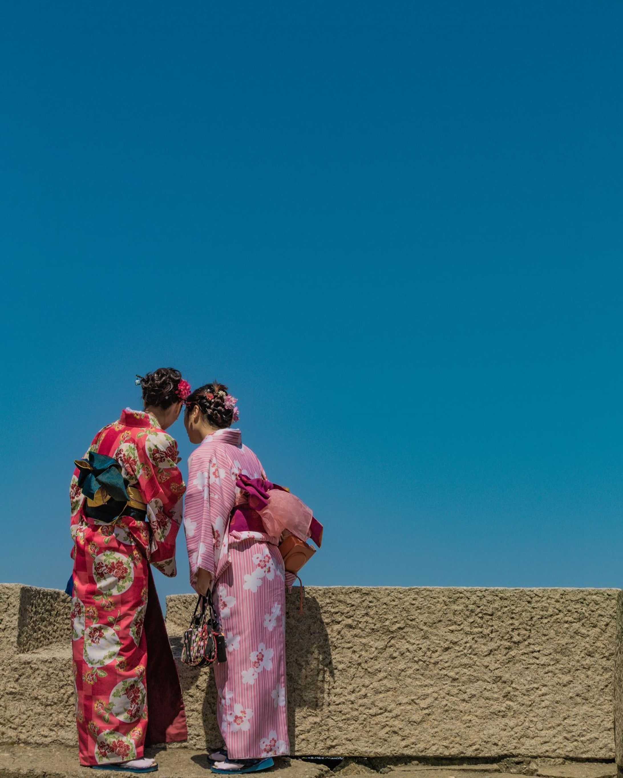 .
今日も1日お疲れ様でした🥔
お仕事中の方、これからお仕事の方はほどほどに🔥
.
.
(at. #大阪城公園 )
.
 #osakacastle  #大阪城
#streetsnap #japan_daytime_view
#streetphotography #streetshootjapan #urbanandstreet #streetclassics #streetactivity #street_photo_daily
#street_incity #streetview #streetleaks #streetlife #streetartjaponism #best_moments_street #japancityblues 
#路地裏 #スナップ写真
#ファインダー越しの私の世界 #写真好きな人と繋がりたい
#大阪 #大阪観光 #osakajapan  #osakatrip-1