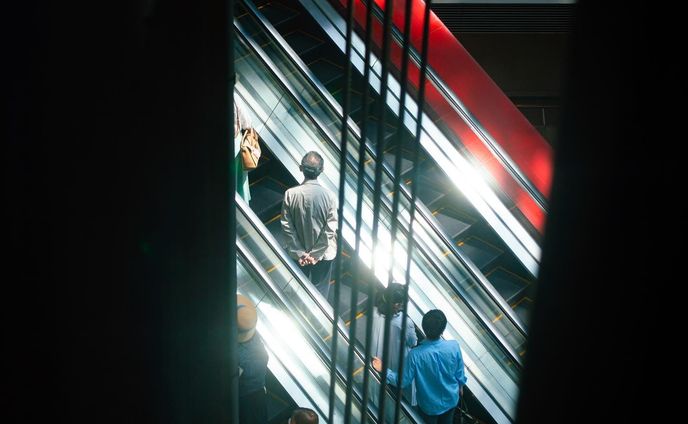 輝くエスカレーター
Shining escalator

Yokohama.Kanagawa

-----------------------------------------
location:Yokohama
-----------------------------------------
camera:Nikon D3200📸

#photography 
#japan 
#Kanagawa
#japancity 
#japancityblues 
#city 
#snapshot
#snap 
#photo 
#photographer 
#photoshoot 
#street
#streetphotography 
#street_photography 
#shopping 
#escalator 
#shining 
#shine 
#shooting 
#lightroom 
#nikon 
#nikond3200 
#写真
#写真好きな人と繋がりたい 
#晴れ
#ショッピングモール
#エスカレーター
#日差し
#光と影 
#ファインダー越しの私の世界