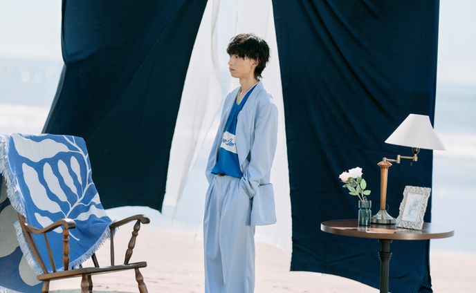 堂村璃羽 Artist Photo