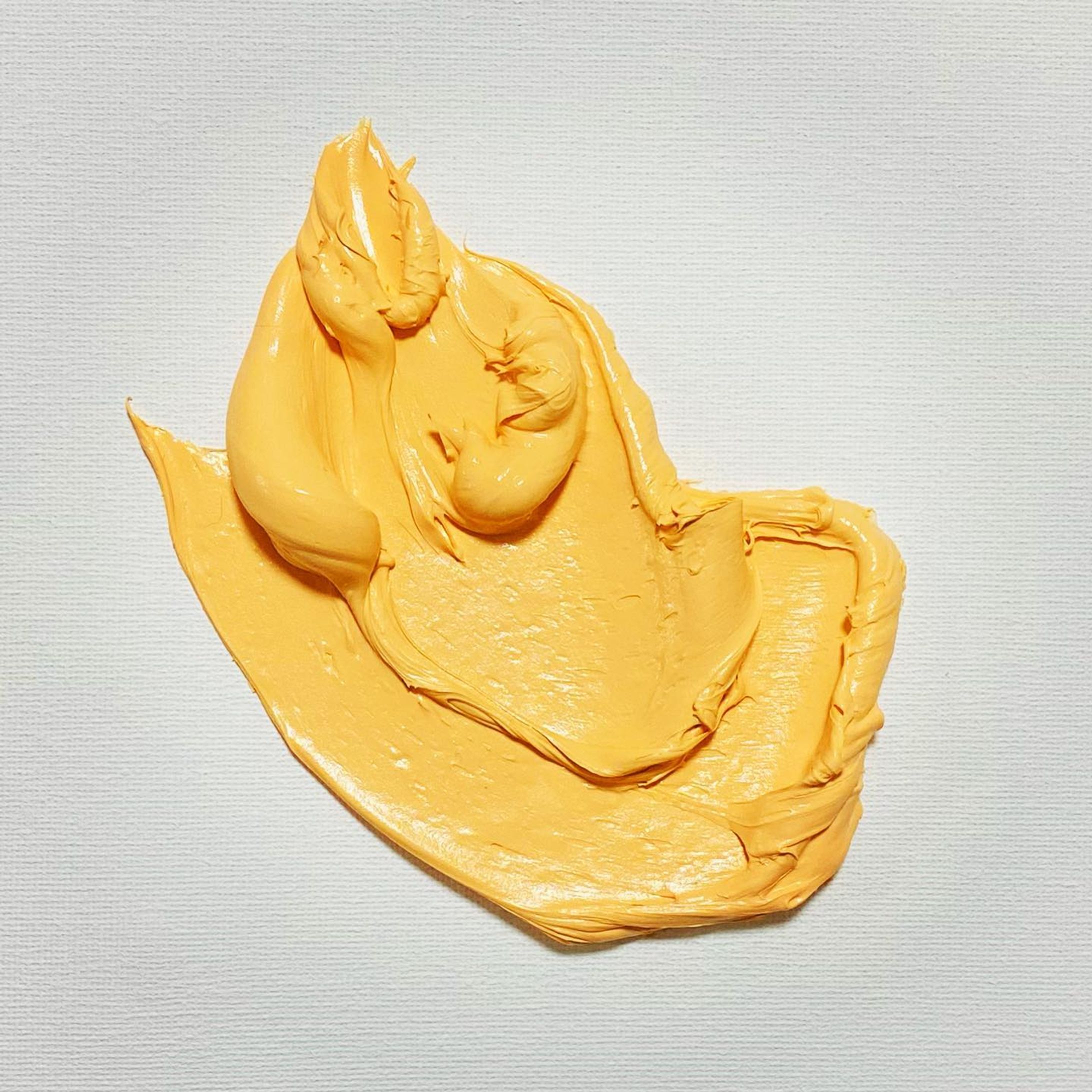 No.015ぶろっぶ
Silicon Painting palm size

#abstractart
#art
#artcurator
#blob
#contemporaryart 
#fineart
#modernart
#texturedart
#アートのある暮らし
#アート好きな人と繋がりたい
#コンテンポラリーアート
#シリコン
#ぶろっぶ
#モダンアート
#モダンインテリア
#現代アート
#現代美術

私は、パレットに残る絵の具の塊に心を惹かれます。
それぞれの絵の具の塊からは、情熱的な創作の名残りが感じられるからです。
しかし、残念ながらそれらの塊は「汚れ」として捨てられてしまいます。

私は違います。私はその絵の具の塊を美しく飾りたいのです。
彼らが持つ独特の魅力と柔らかさを保ちながら、世界に誇示したいのです。

そんな思いから、「ぶろっぶ」シリーズが生まれました。
このシリーズは、捨てられてしまう運命にある絵の具の塊に再生の場を与えるために作られました。

私の作品を通じて、絵の具の塊が持つ独特の魅力と価値を再評価していただければ幸いです。-1