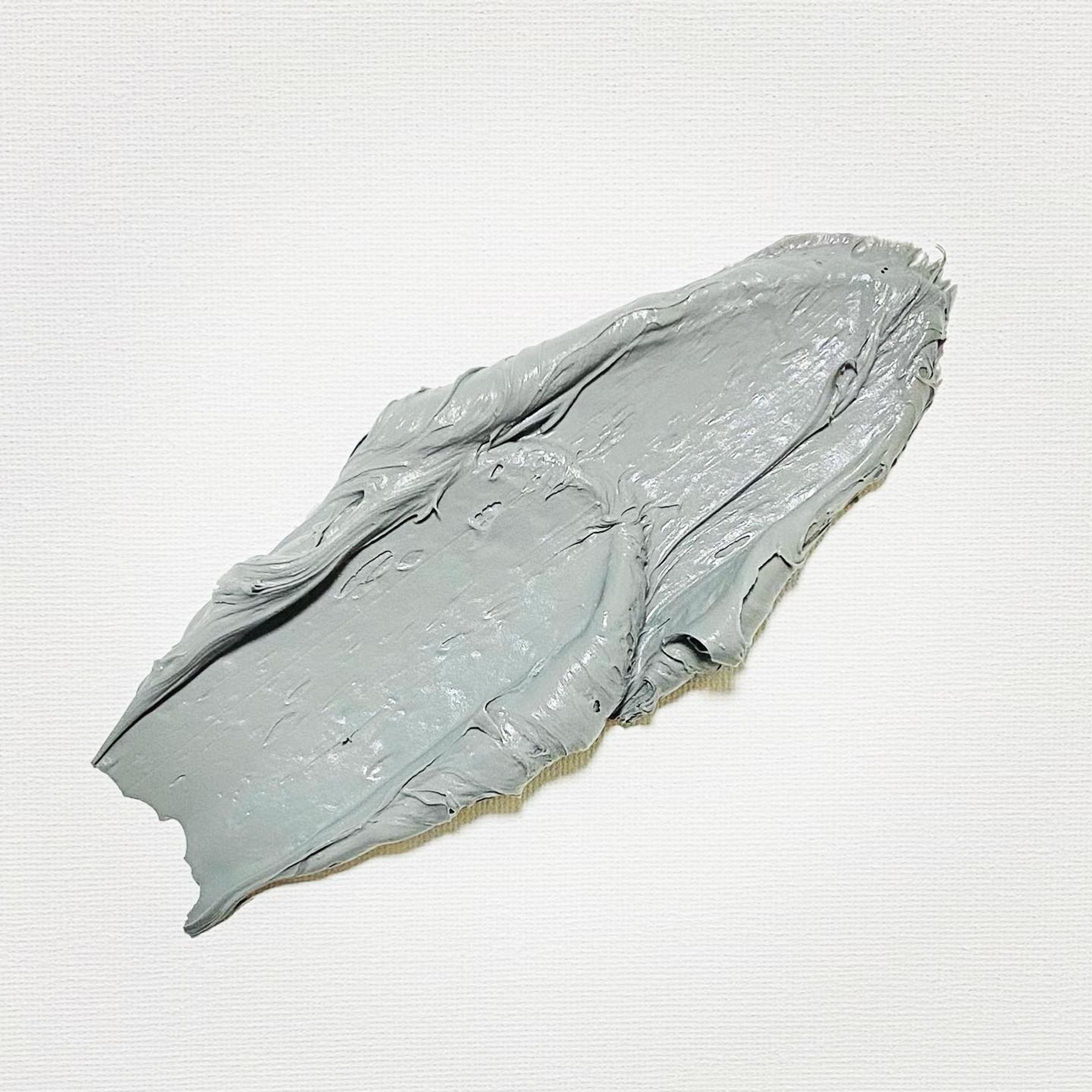 No.023ぶろっぶ
Silicon Painting palm size

#abstractart
#art
#artcurator
#blob
#contemporaryart 
#fineart
#modernart
#texturedart
#アートのある暮らし
#アート好きな人と繋がりたい
#コンテンポラリーアート
#シリコン
#ぶろっぶ
#モダンアート
#モダンインテリア
#現代アート
#現代美術

私は、パレットに残る絵の具の塊に心を惹かれます。
それぞれの絵の具の塊からは、情熱的な創作の名残りが感じられるからです。
しかし、残念ながらそれらの塊は「汚れ」として捨てられてしまいます。

私は違います。私はその絵の具の塊を美しく飾りたいのです。
彼らが持つ独特の魅力と柔らかさを保ちながら、世界に誇示したいのです。

そんな思いから、「ぶろっぶ」シリーズが生まれました。
このシリーズは、捨てられてしまう運命にある絵の具の塊に再生の場を与えるために作られました。

私の作品を通じて、絵の具の塊が持つ独特の魅力と価値を再評価していただければ幸いです。-1