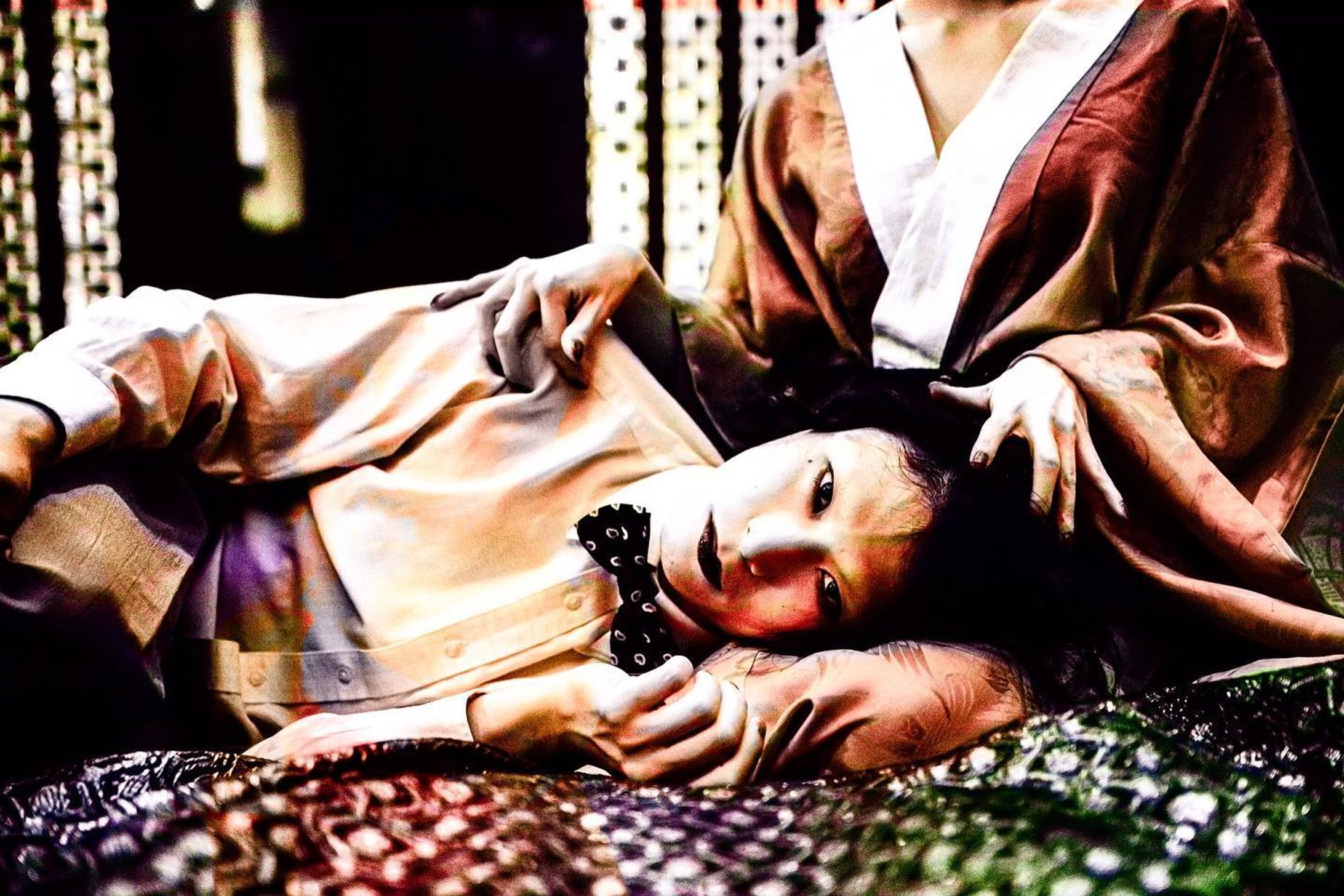 あんよはじょうず 。
番外公演『蟲』

原作　#江戸川乱歩 
脚色・演出　高畑亜実

出演は、#あんよはじょうず の高橋里帆さん、奥泉さん、高畑亜実さん。この写真は奥泉さん！

3月18日(土)から新宿眼科画廊にて。ご予約は2月18日(土)から。

hair & make up honoka.
撮りました📸-1