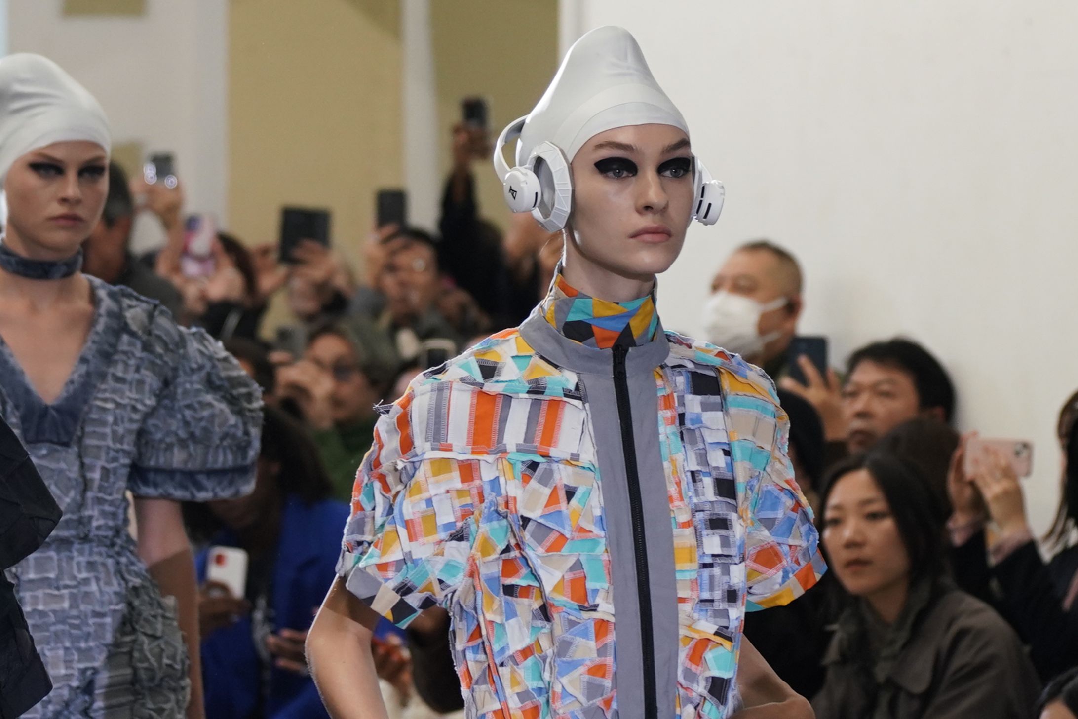 ANREALAGE Headphone for Paris Collection-1