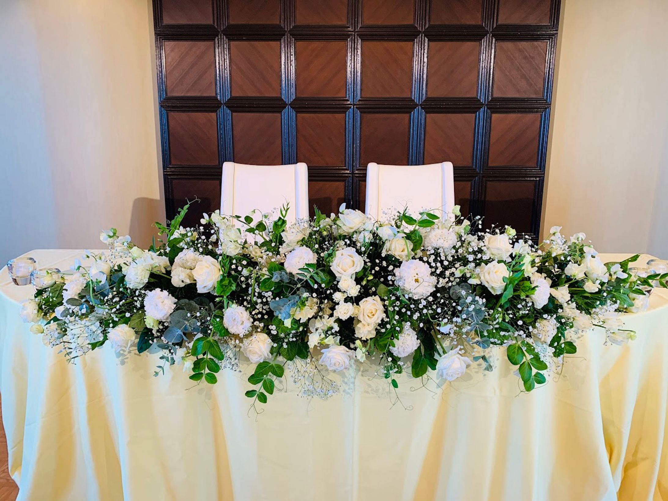 Main table flower-1