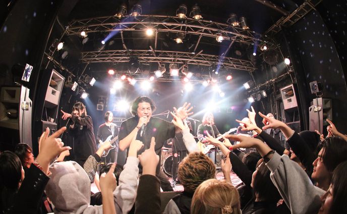 ライブ　スチール