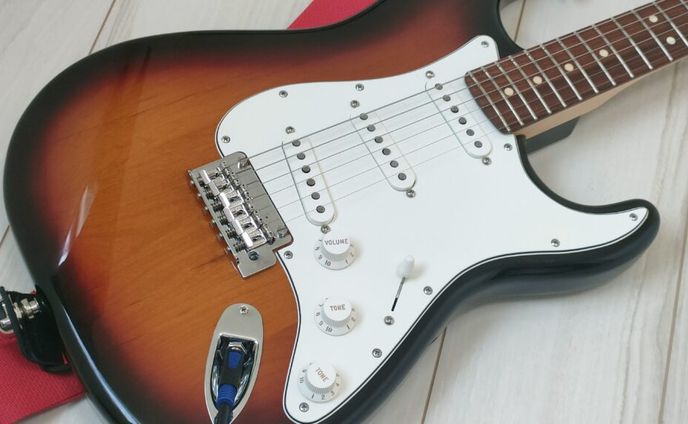 【レビュー】Fender Player Stratocasterを中古で買った。 評判や音質、価格、実体験を含めて詳しくご紹介！
