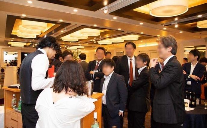 会社の方針を示すカクテル