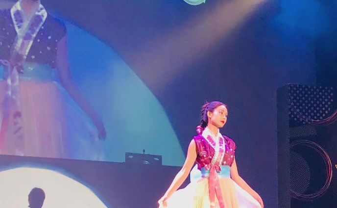 出演、衣装