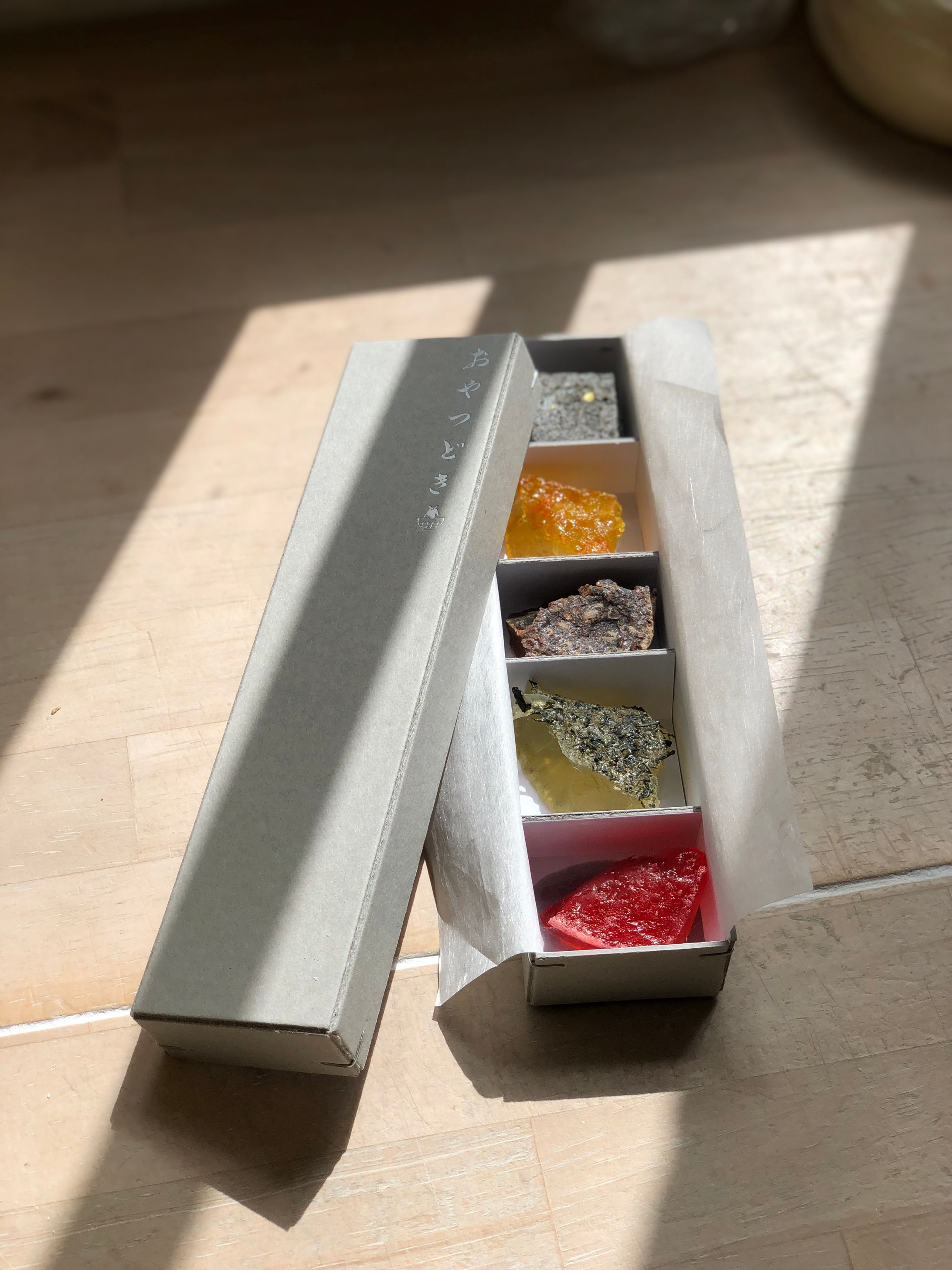 琥珀糖パッケージデザイン-1