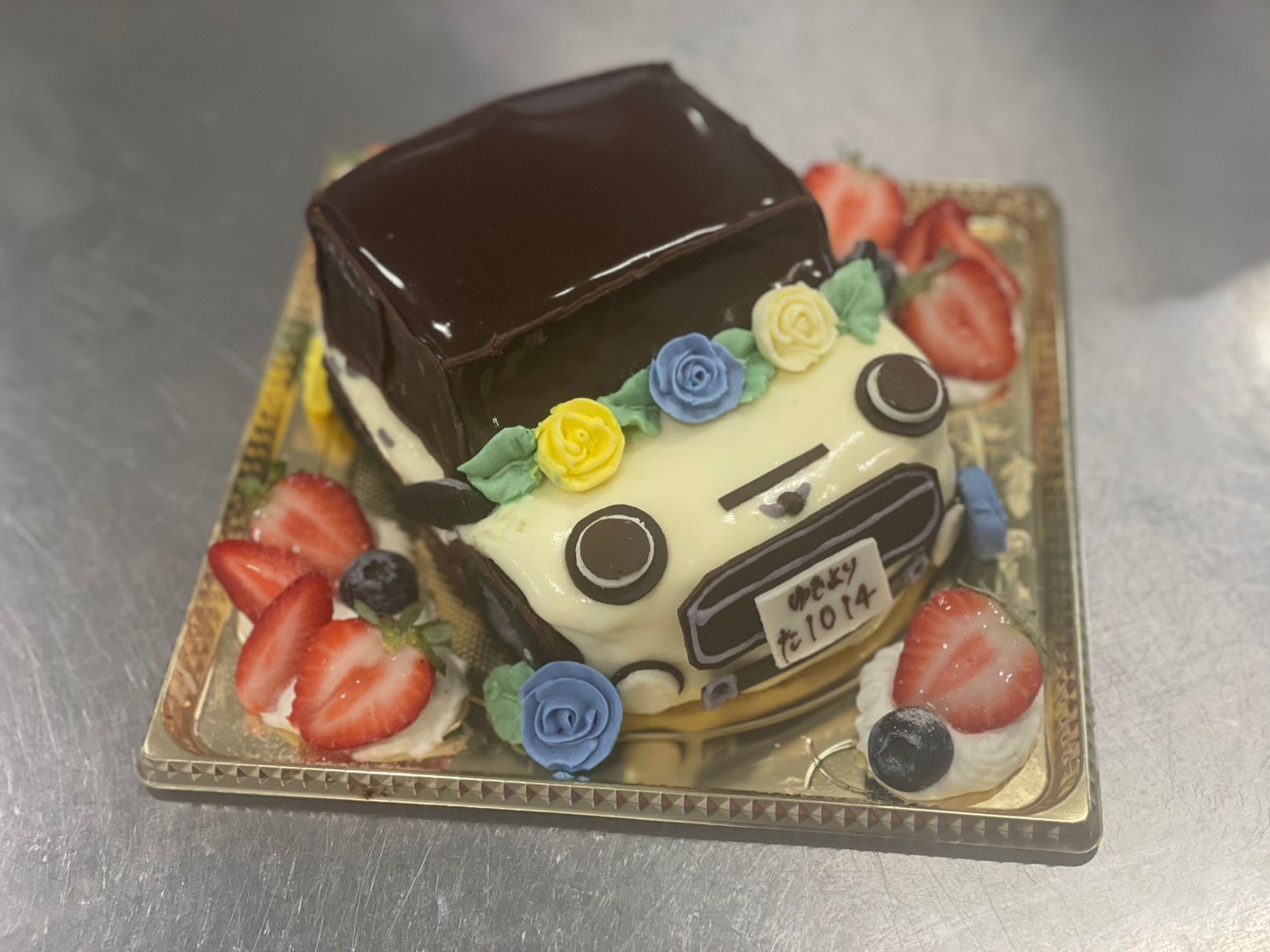 車のバースデーケーキ-1