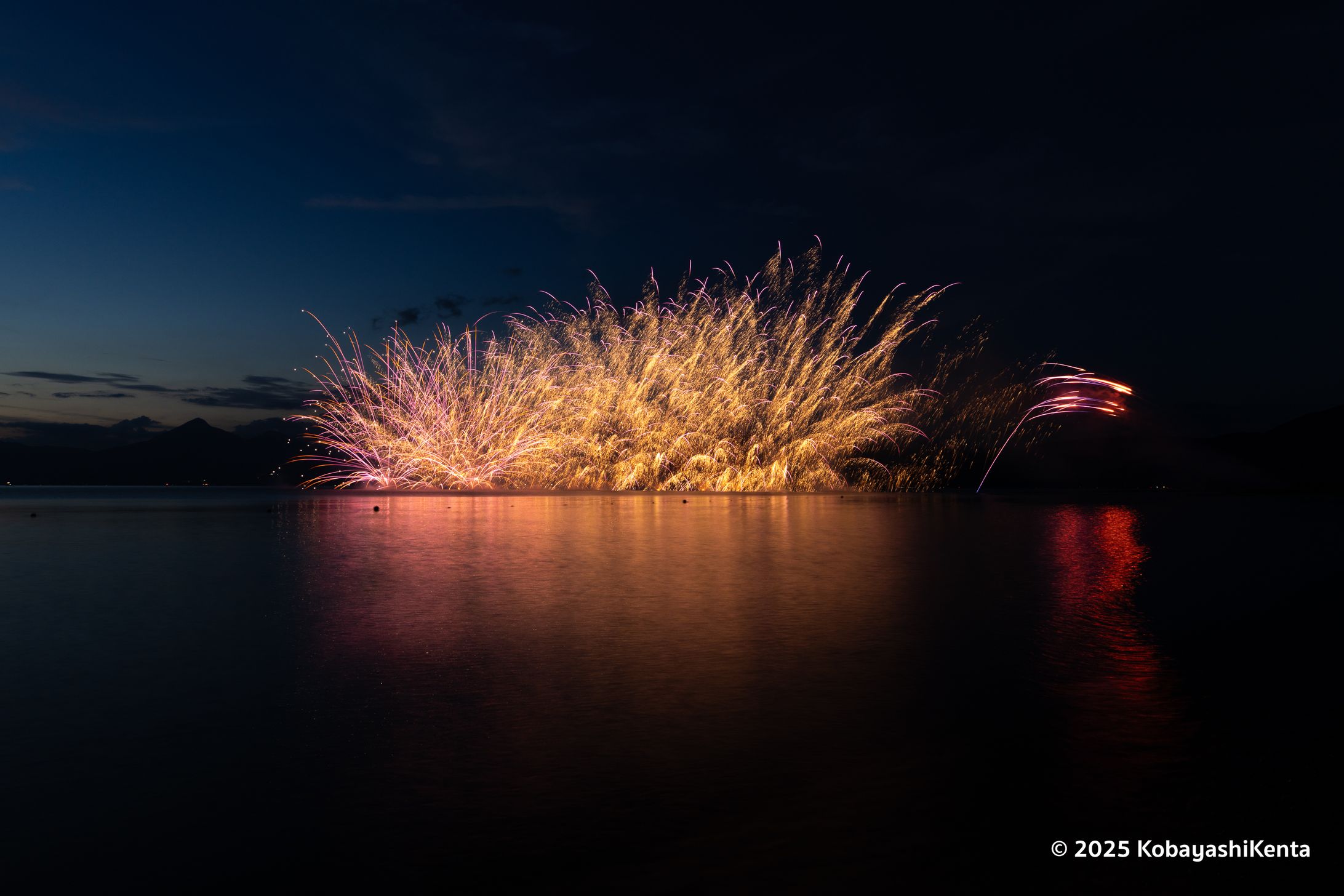 猪苗代湖の花火-1