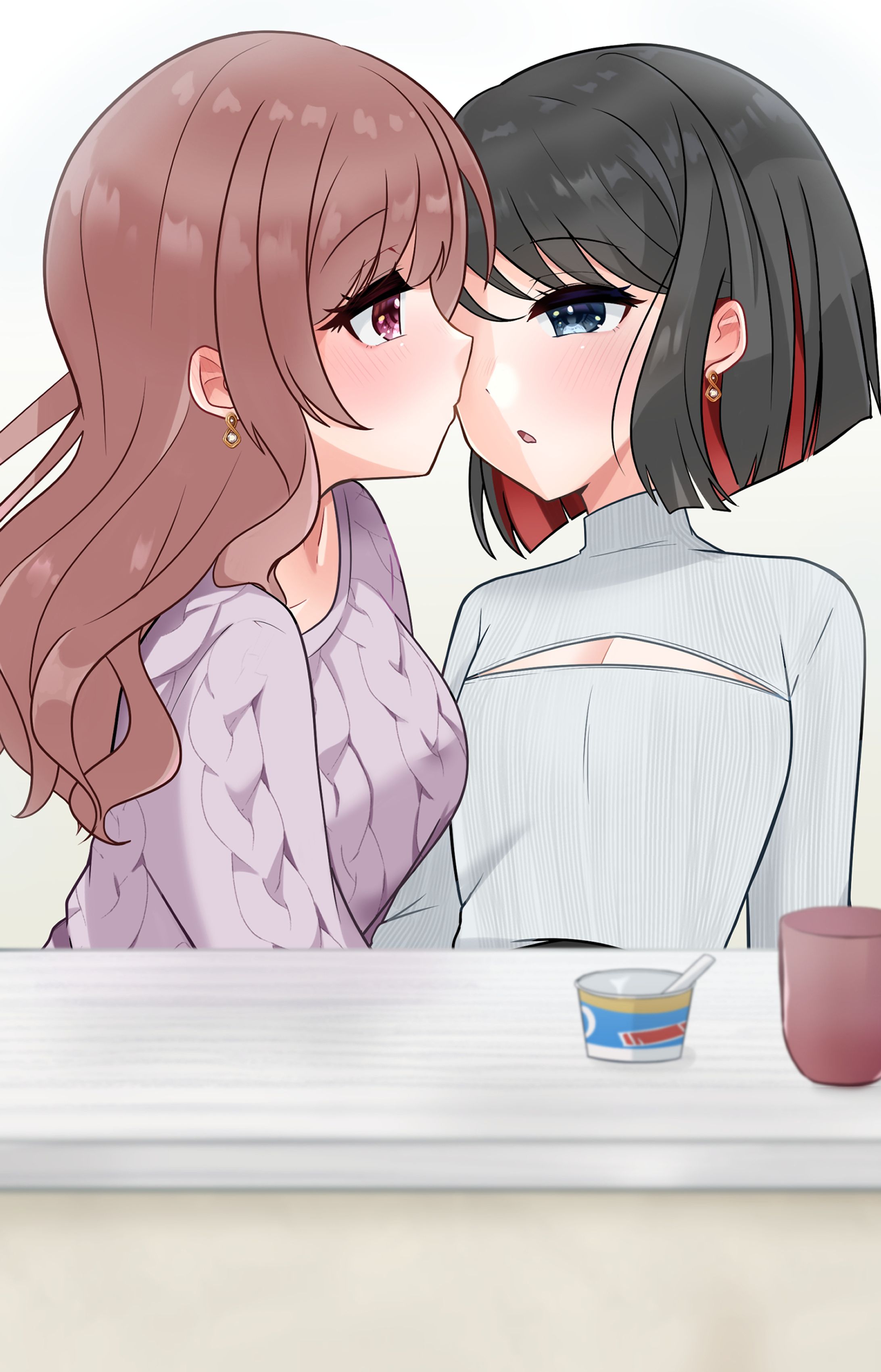 コタツに隠れて（百合-1
