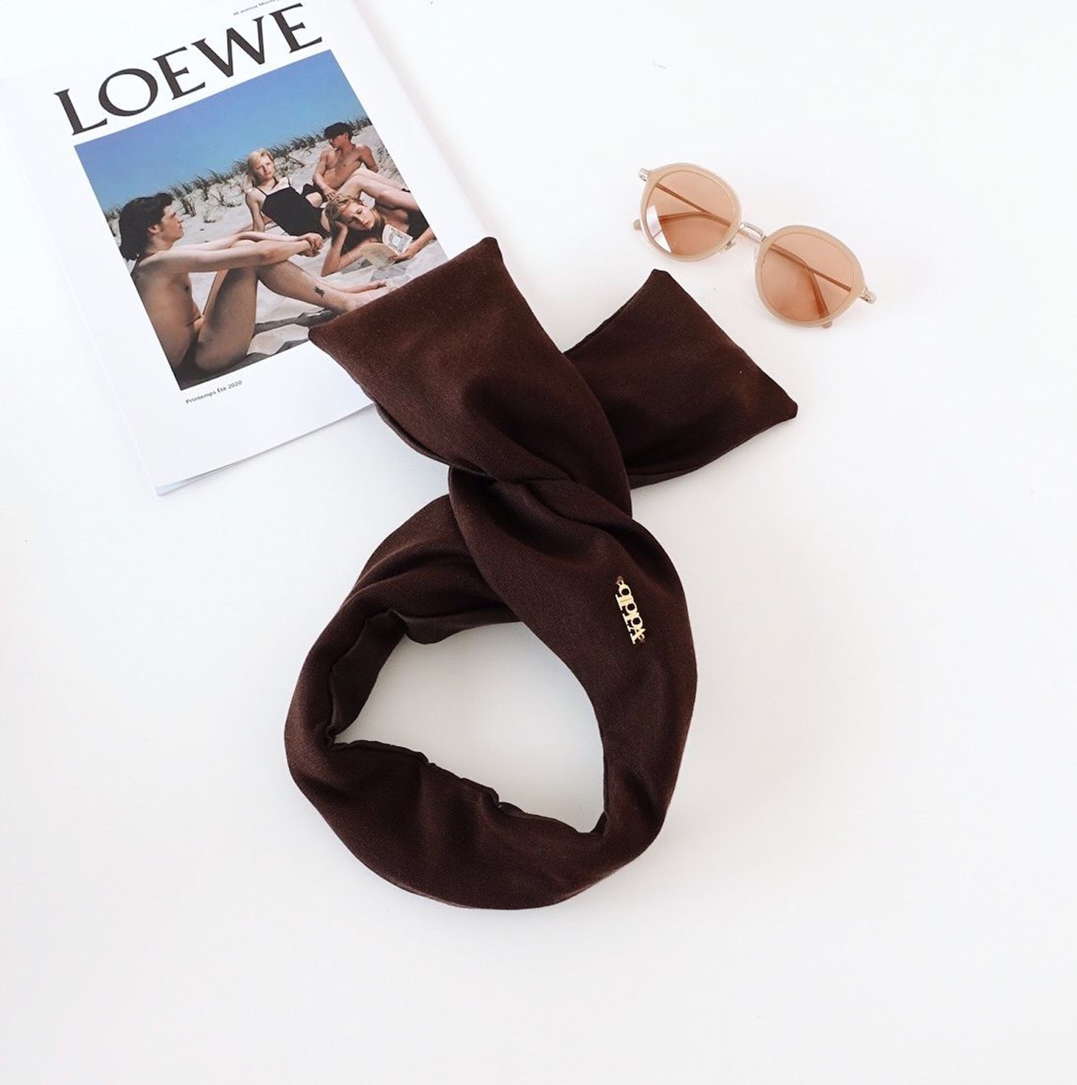 柔らか・滑らか
daily series🌿

巻きやすく、特に優しい巻き心地の
daily series。

シチュエーションを選ばず
巻いていただけるブラウンカラーも
使いやすい🤍

#身だしなみ  #キュッパ #着せ替えターバン #たーばん#キセカエワイヤーターバン#着せ替え #たーばん #ヘアバンド #ワイヤーターバン #湘南 #茅ヶ崎 #ターバンヘア #デニムリメイク #リメイクターバン #グリーンターバン #デニムターバン #小顔効果抜群 #小顔効果-1