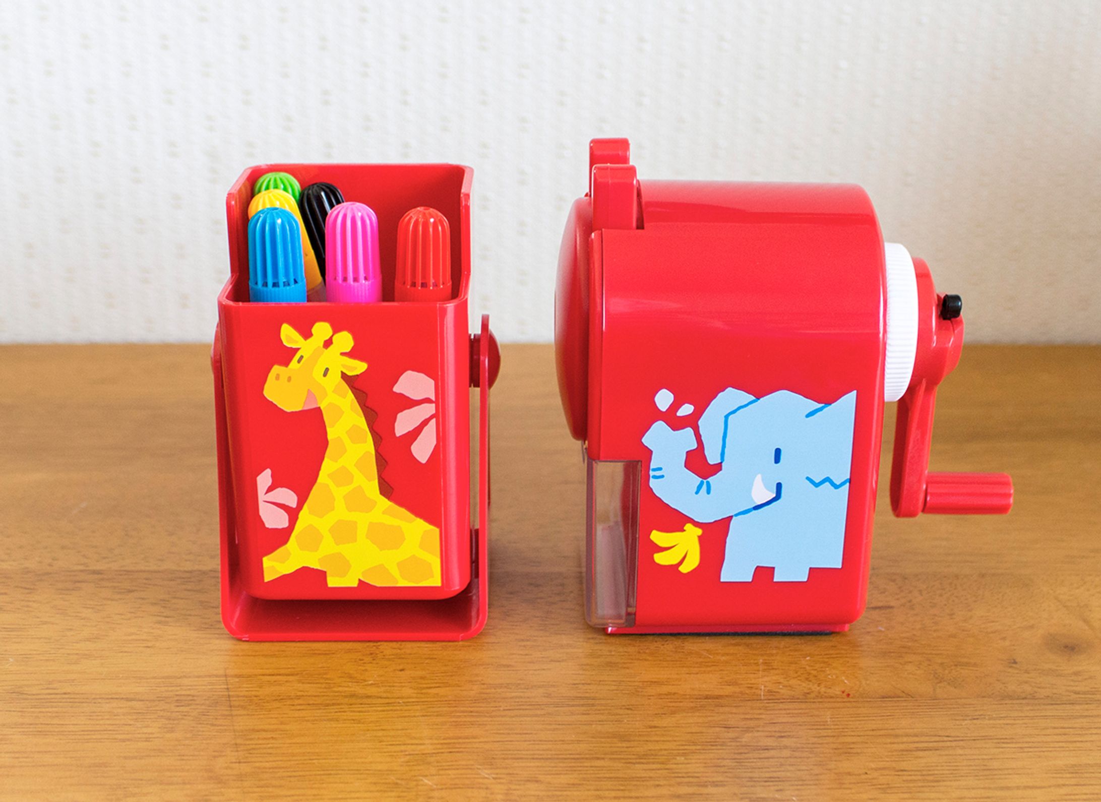 チャイルド本社【えんぴつけずり、ペンスタンド】側面のイラスト-1