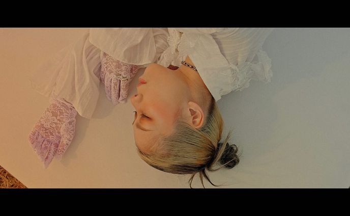 and you/YELL

@8yyyouell 

MVを監督しました。

Gaffer/Light : Tsubasa
Cam Assistant : Hibiki Sato
Hair : DADA

是非YouTubeにてご視聴ください。

https://youtu.be/DPF0a0R2dMc