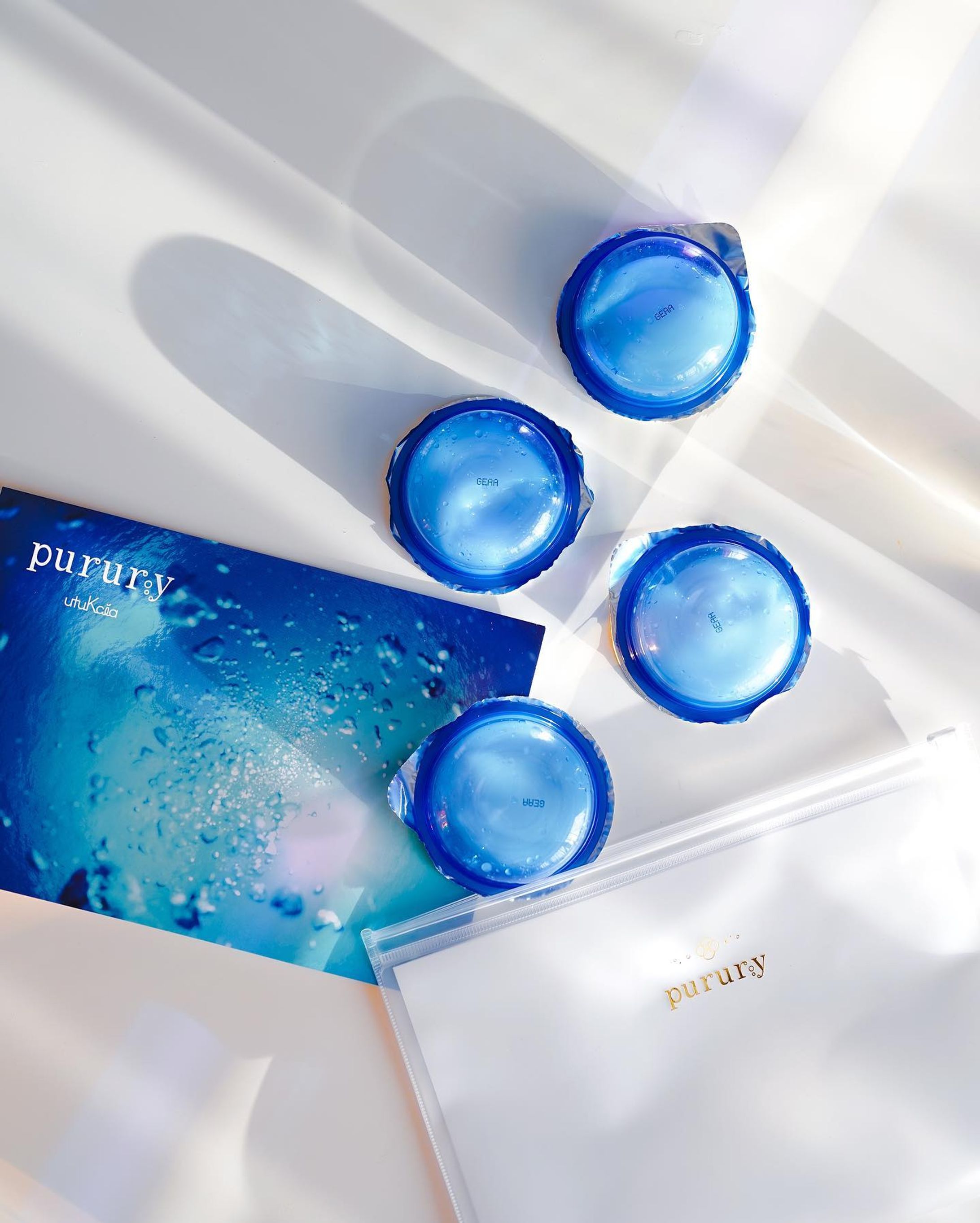 炭酸パック❤︎

今使ってる炭酸パックがこちら。

インスタでも見かけていてすごく気になってた
『炭酸パック　プルリ』

忙しいママさんにこそ試して欲しい・・・！
あと、炭酸パック初心者さんにもオススメ・・！
使いやすい。

いろんな炭酸パックを試してきたけど、これはちゃんと固まってつるんと剥がせるタイプ！

固まらないタイプだと液ダレが気になって家事とかしながらが難しかったり、
拭き取りタイプだとそれがまたひと手間で忙しいと疎かになりがちだったんだけど

これは塗りやすくてすぐ固まってくれるし、初めからケースに入っててスパチュラもセットだから

とてもノンストレス・・・！

あとは、今乾燥がひどくって結構肌がデリケートなんだけど

これは刺激も少なく
肌の赤みも私は出ませんでした👶

化粧ノリが良くなるし、
ハリとかつやが気になりだす30代。

炭酸パックは本当にオススメ。
使って欲しい。

今初回65％オフなんですって🤣🤣

ハイライトにもURLを載せておくので是非チェックしてください❤︎

私的に炭酸パック、低刺激で固まって剥がせるの結構マストです💁‍♀️💁‍♀️💁‍♀️
おすすめ。

#炭酸パック　#ガチコスメ #コスメレビュー #スキンケアマニア #スキンケアレビュー
#炭酸パックプルリ #アンバサダー募集 #美容すきな人と繋がりたい #シートパック #韓国コスメ #エイジングケア #美白ケア #毛穴ケア #30代メイク #30代コスメ #産後ダイエット #産後ママ-1