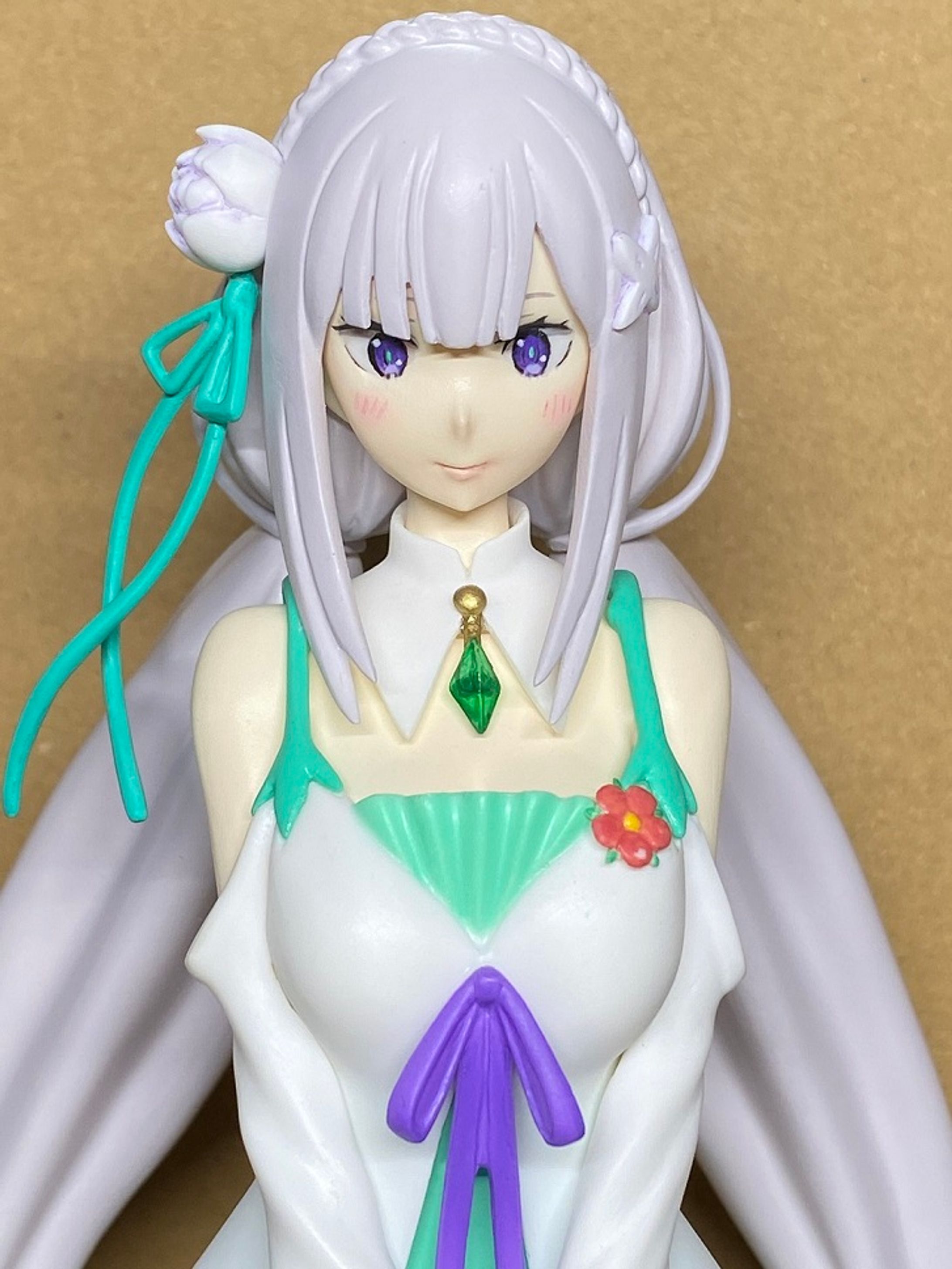 エミリア（Re:ゼロから始める異世界生活）-1
