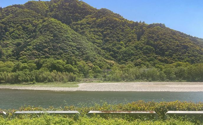 #岐阜 #長良川 

この場所を結婚式の会場として選んだ後輩が誇らしい。また来ようと決した日。