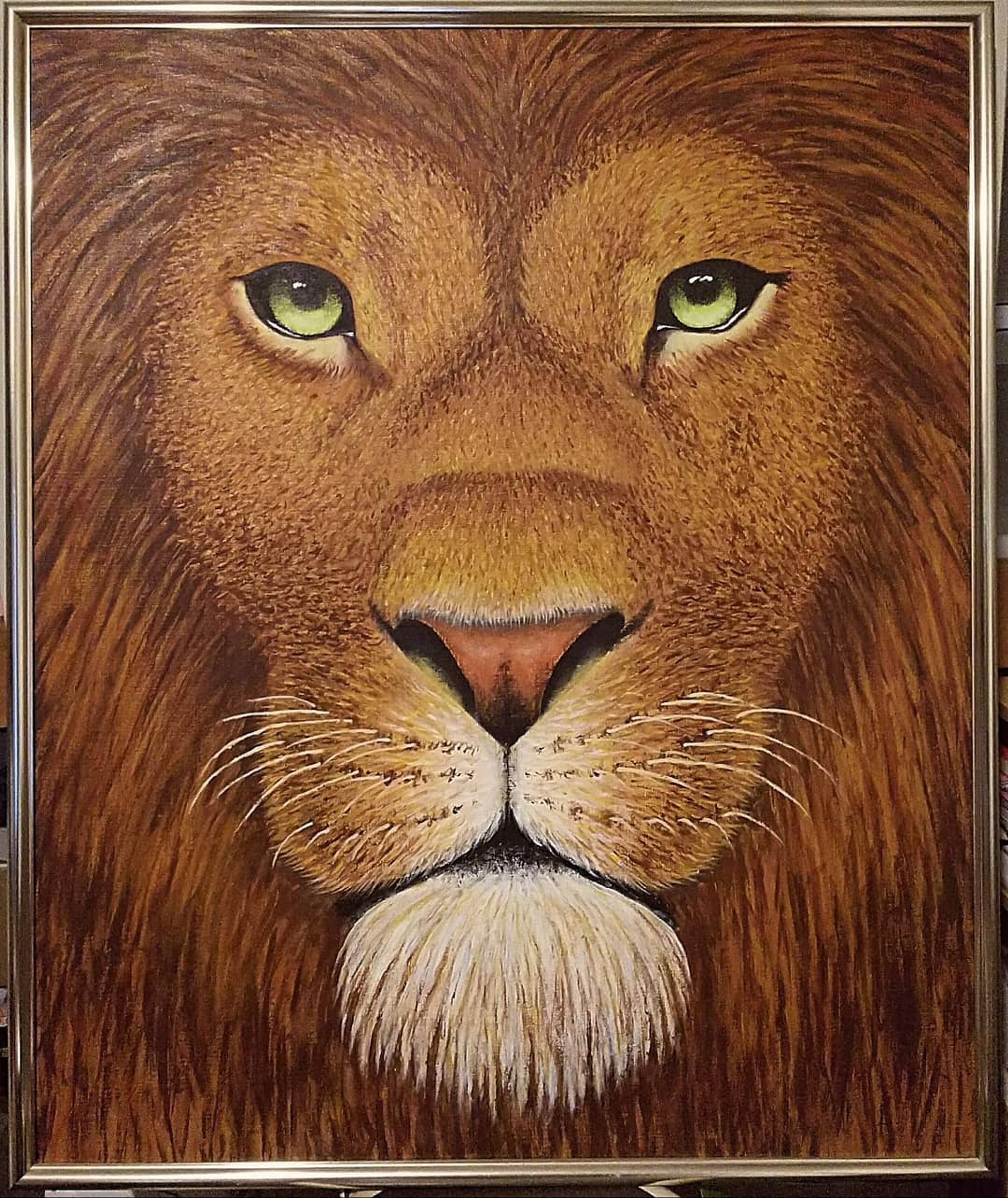 アクリル絵具
キャンバスサイズ F20号(727×606mm).
.
ライオンさん！
専門学校2年時の作品展に出展した1枚❗️
猫科の動物が好きなので猫科の皆さん勢揃いみたいな絵を描きたいと先生に相談したら、どうせ描くなら一頭をドーンとアップにして毛の1本1本までとことんリアルに描く方がインパクトがあって面白いとアドバイスいただいてこうなりました😁
物作り人の聖地ユザワヤで細い筆いっぱい買ってきて3ヵ月間毎日朝から晩までちまちま毛を生やしていたのが本当に良い思い出です✨
時間が有り余っていた学生時代だからこそ⁉️いやいや社会人になってもやろうと思えばできるはずなのでまたこういう絵を描きたいなーと思います😁.
.
#絵 #picture #illustration #drowing  #アクリル絵具 #アクリル画 #作品 #ライオン #lion #猫科 #でっかい猫 #若いってすごい-1