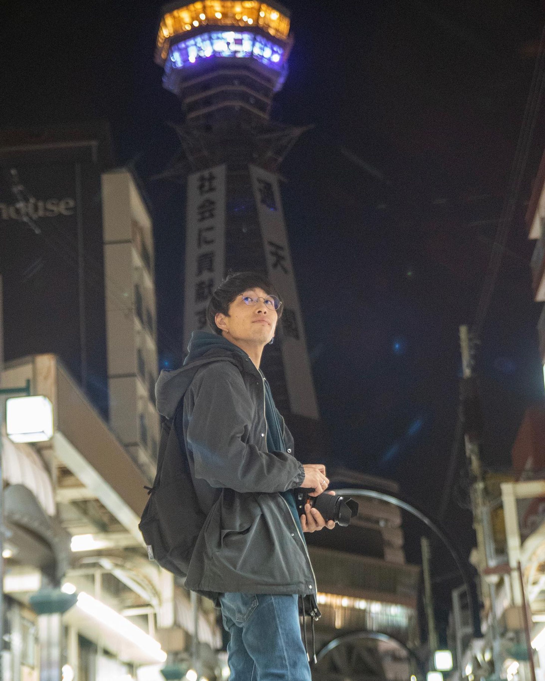 10年以上振りに、学生時代の友人に会いました。
いい写真撮ってくれたのでシェア。

撮影:@astraea1008

.
.
#α7ⅲ  #写真好きな人と繋がりたい
#写真撮ってる人と繋がりたい　#カメラ好きな人と繋がりたい
#ファインダー越しの私の世界　#キリトリセカイ
#ダレカニミセタイケシキ　#tokyocameraclub
#IGersJP #ig_japan #team_jp_ #Lovers_Nippon
#art_of_japan_ #bestjapanpics 
#ig_phos #love_bestjapan #通天閣-1