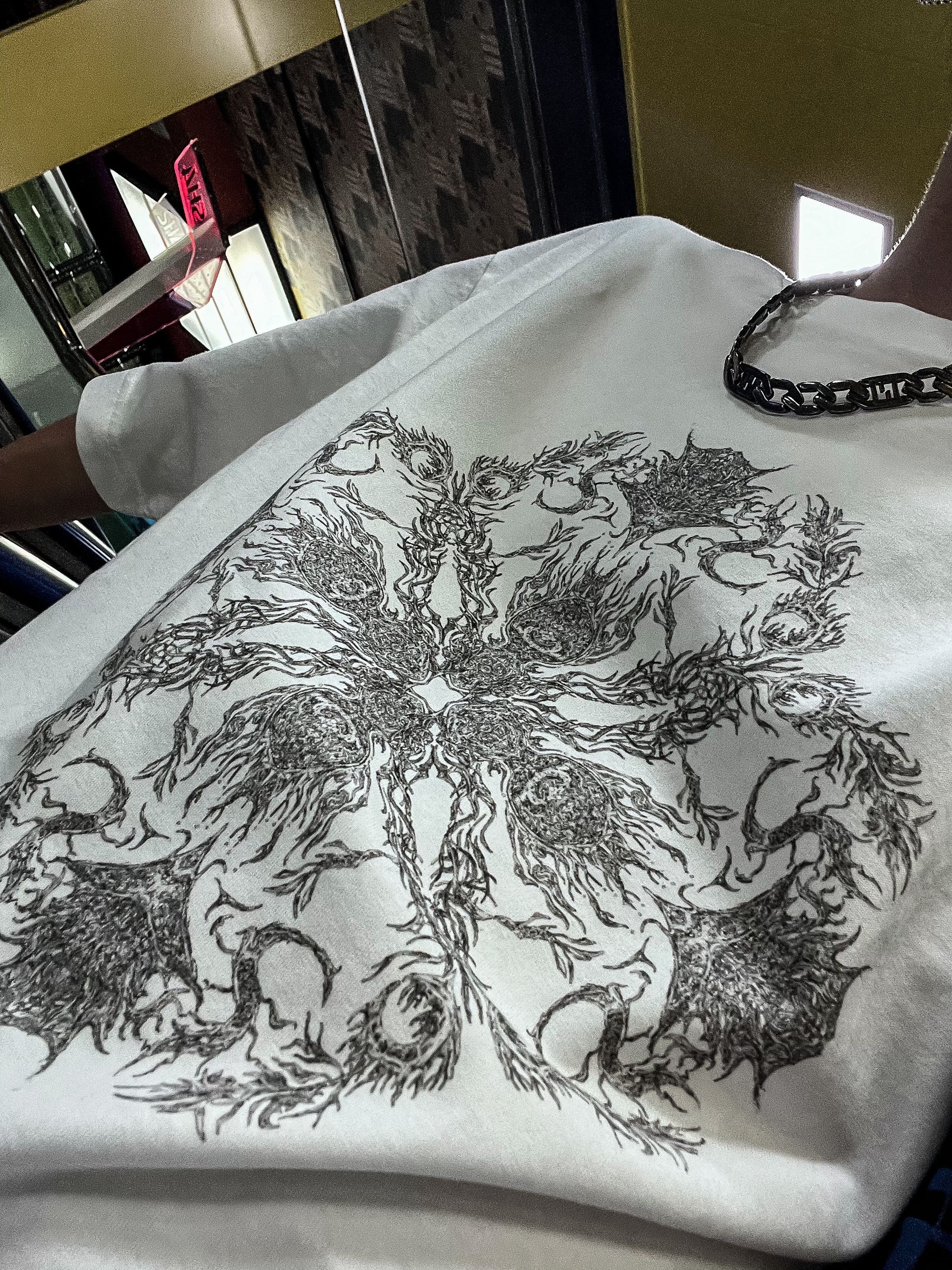 HELL graphic tee-1