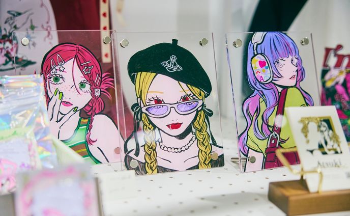 アクリルスタンド/アクリル絵の具