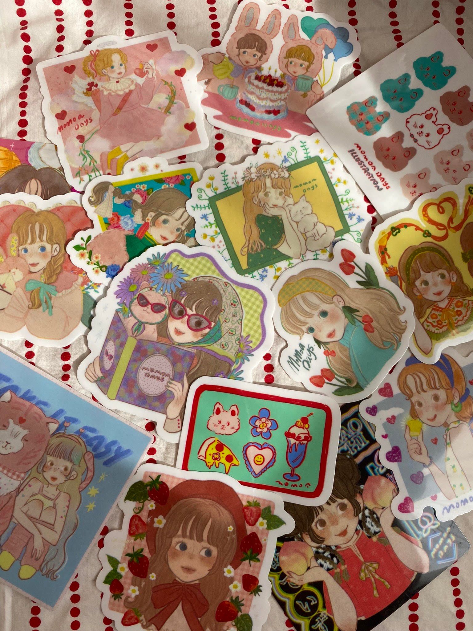 STIQ STORE SHINSAIBASHIさんにてアパレルステッカーを販売し