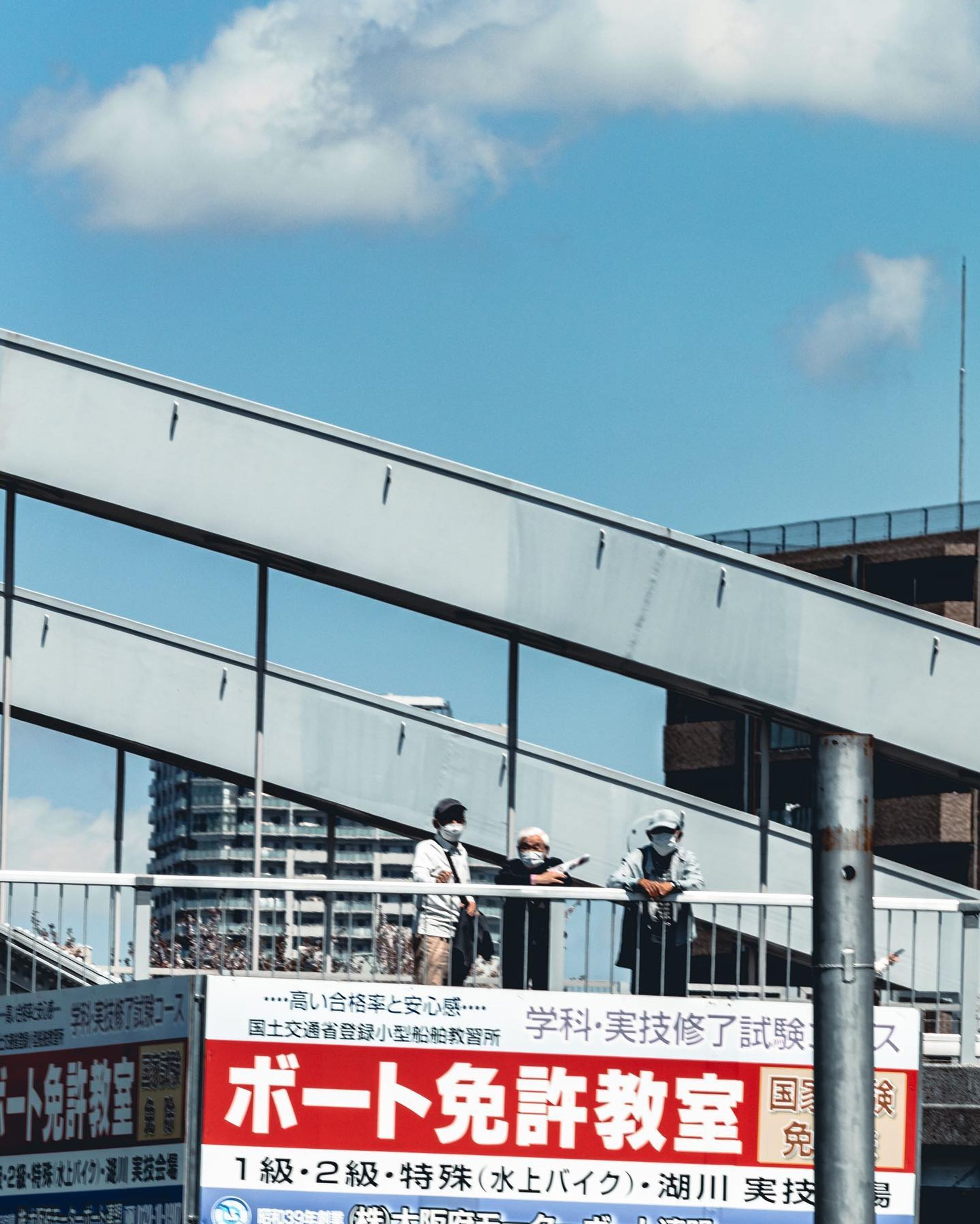 .
🥦
.
.
(at. #Osaka )
.

#streetsnap #japan_daytime_view
#streetphotography #streetshootjapan #urbanandstreet #streetclassics #streetactivity #street_photo_daily
#street_incity #streetview #streetleaks #streetlife #streetartjaponism #best_moments_street #japancityblues 
#路地裏 #スナップ写真
#ファインダー越しの私の世界 #写真好きな人と繋がりたい
#大阪 #大阪観光 #osakajapan  #osakatrip-1