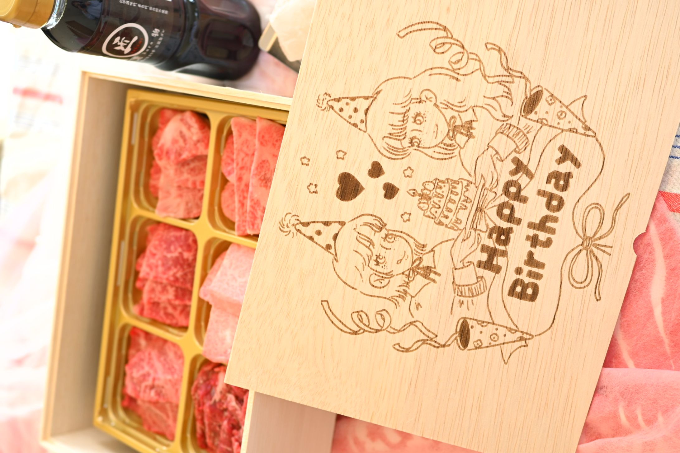 桐箱に彫刻できるギフトボックスの イラストを担当させていただきました！-1