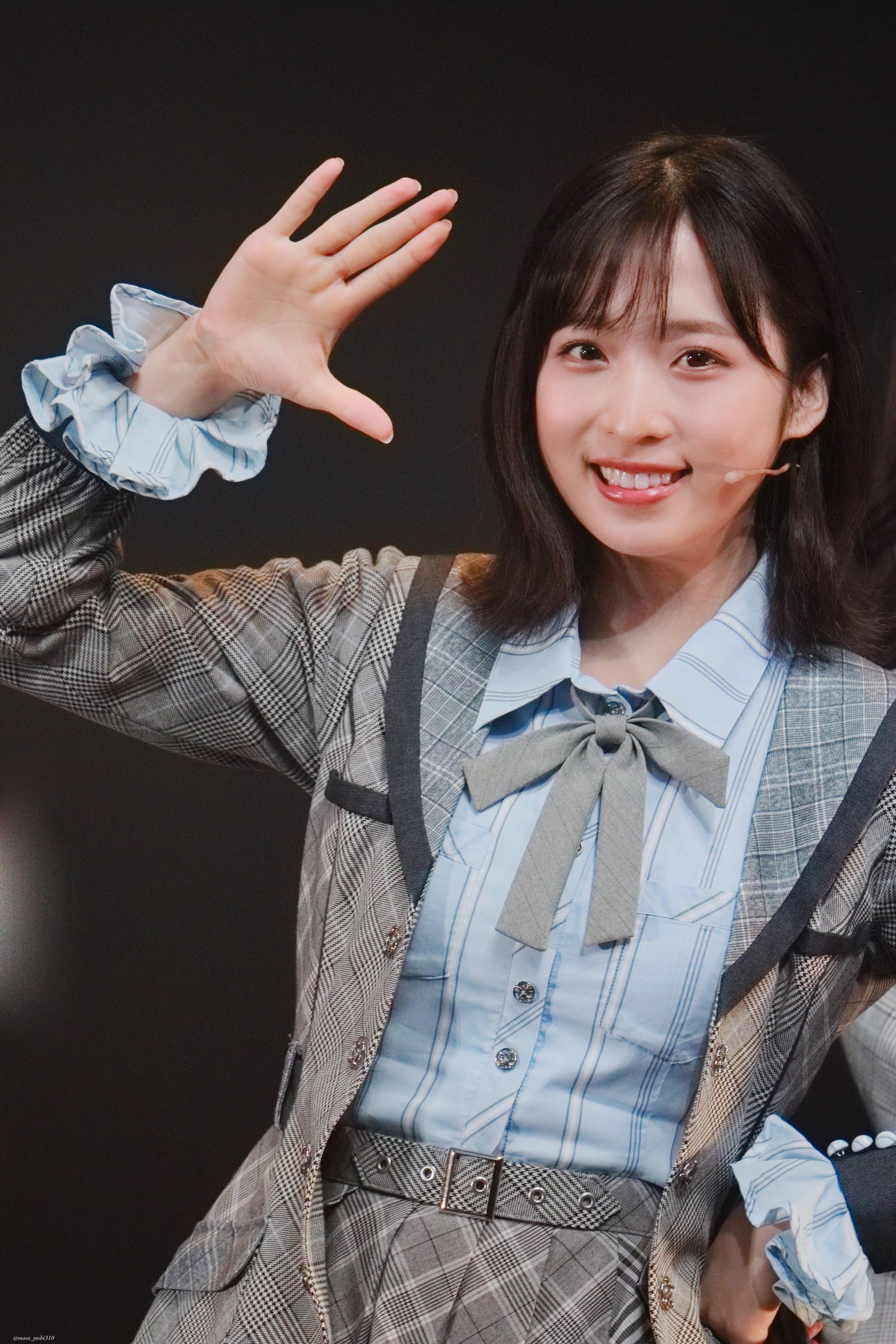 ステージ写真〜小栗有以さん-1