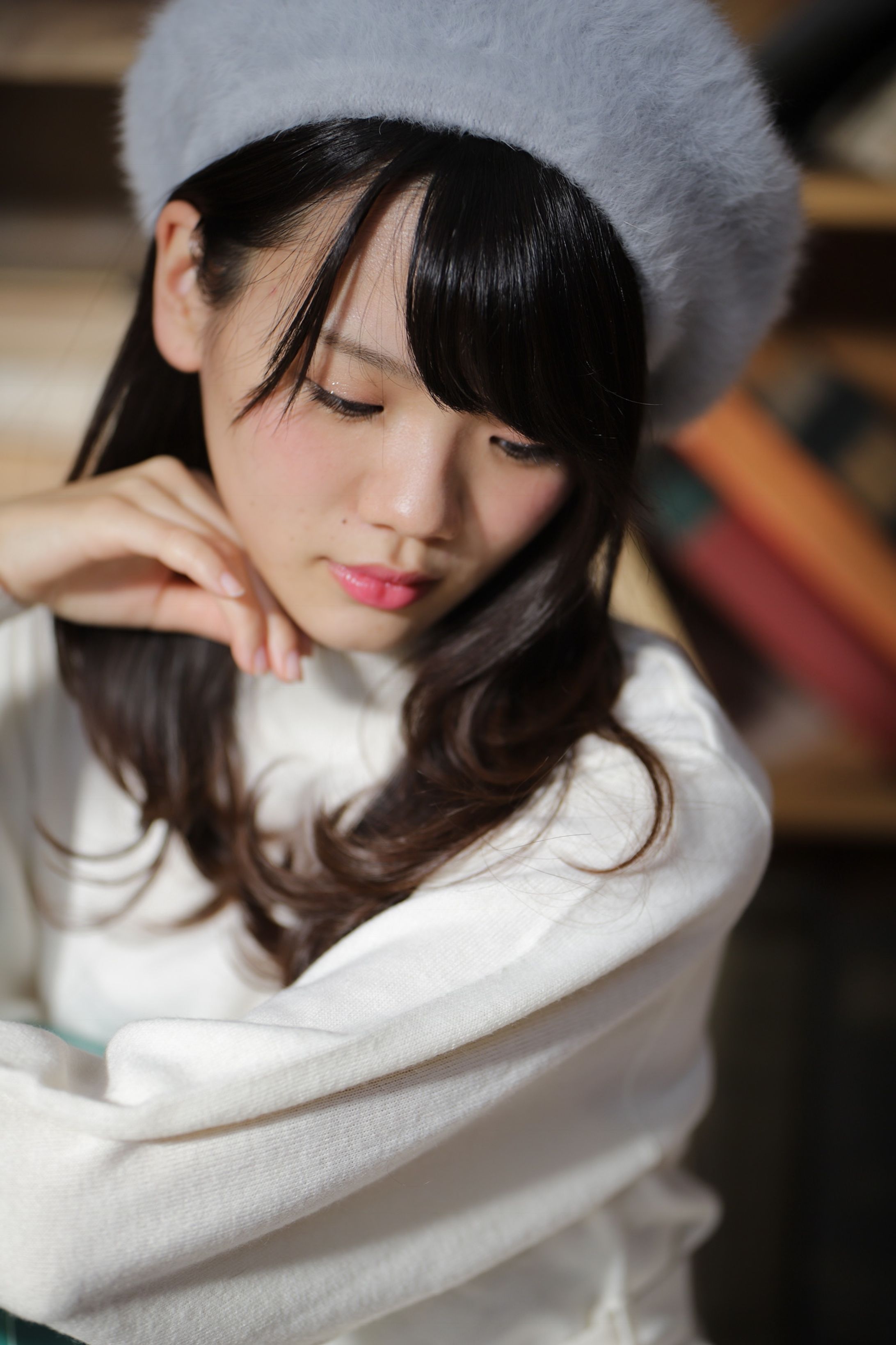 Girl or Lady ?-1