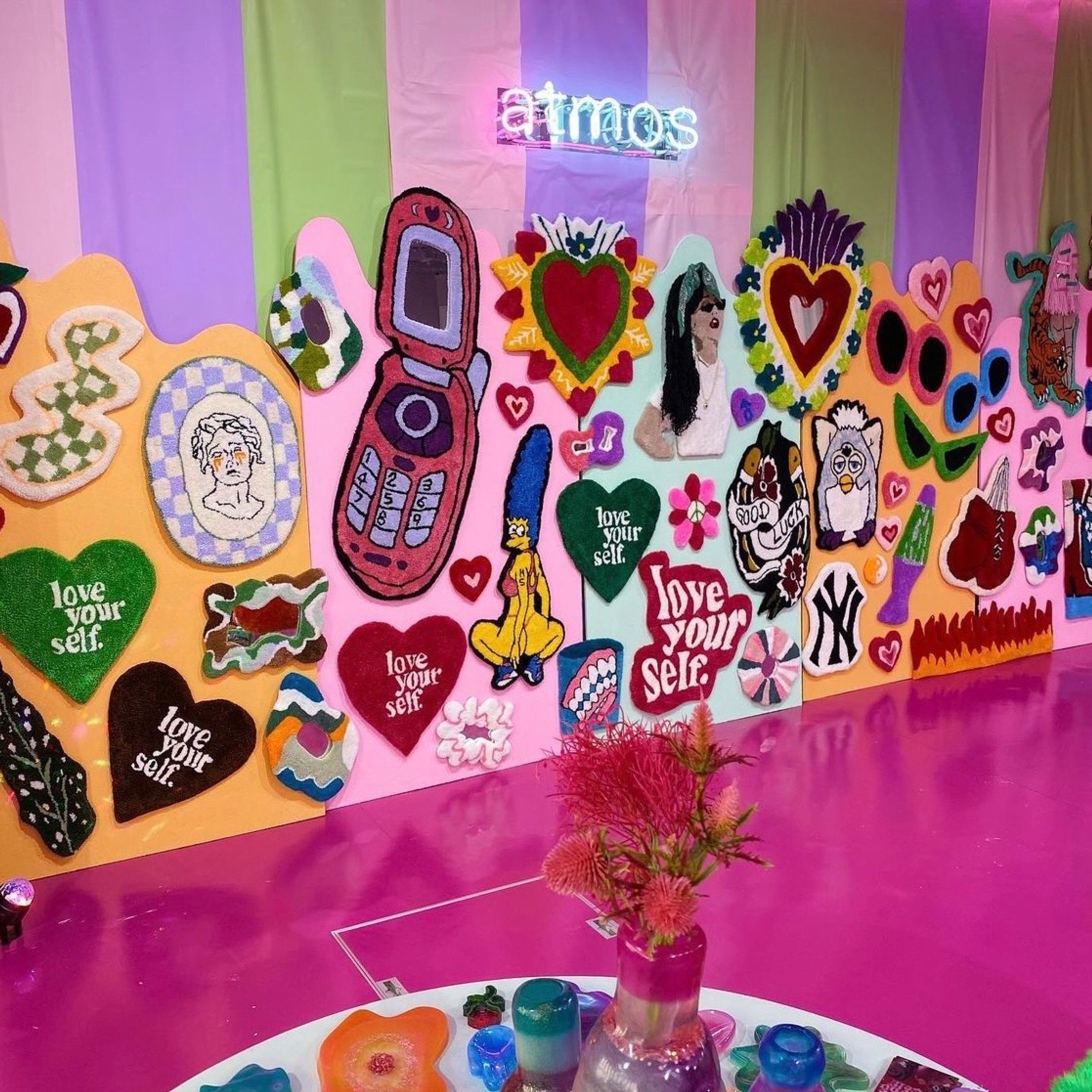 love yourself.展　atmos pink心斎橋 2022-1