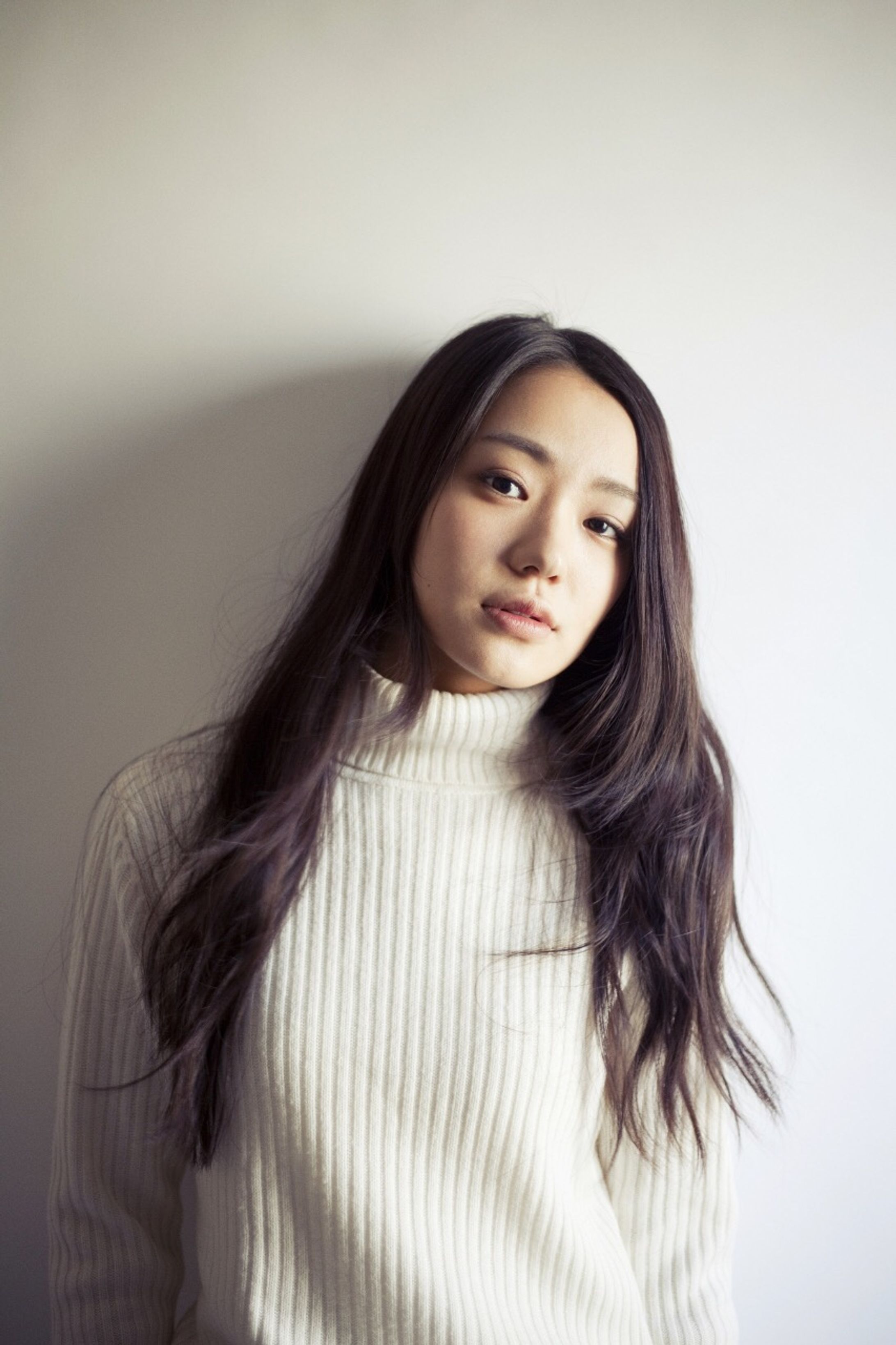 奈緒(女優)-1