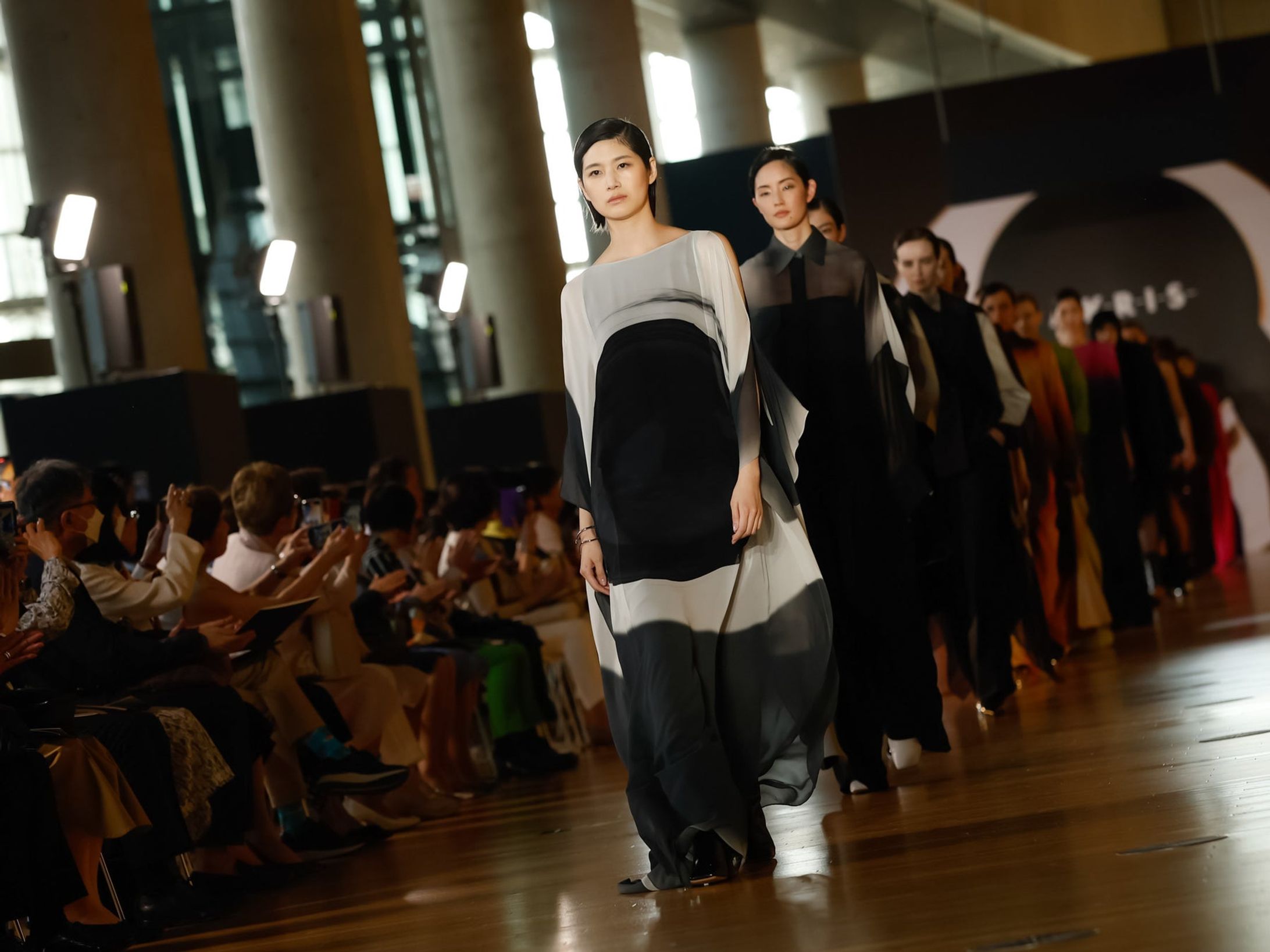 AKRIS 2024 国立新美術館-1