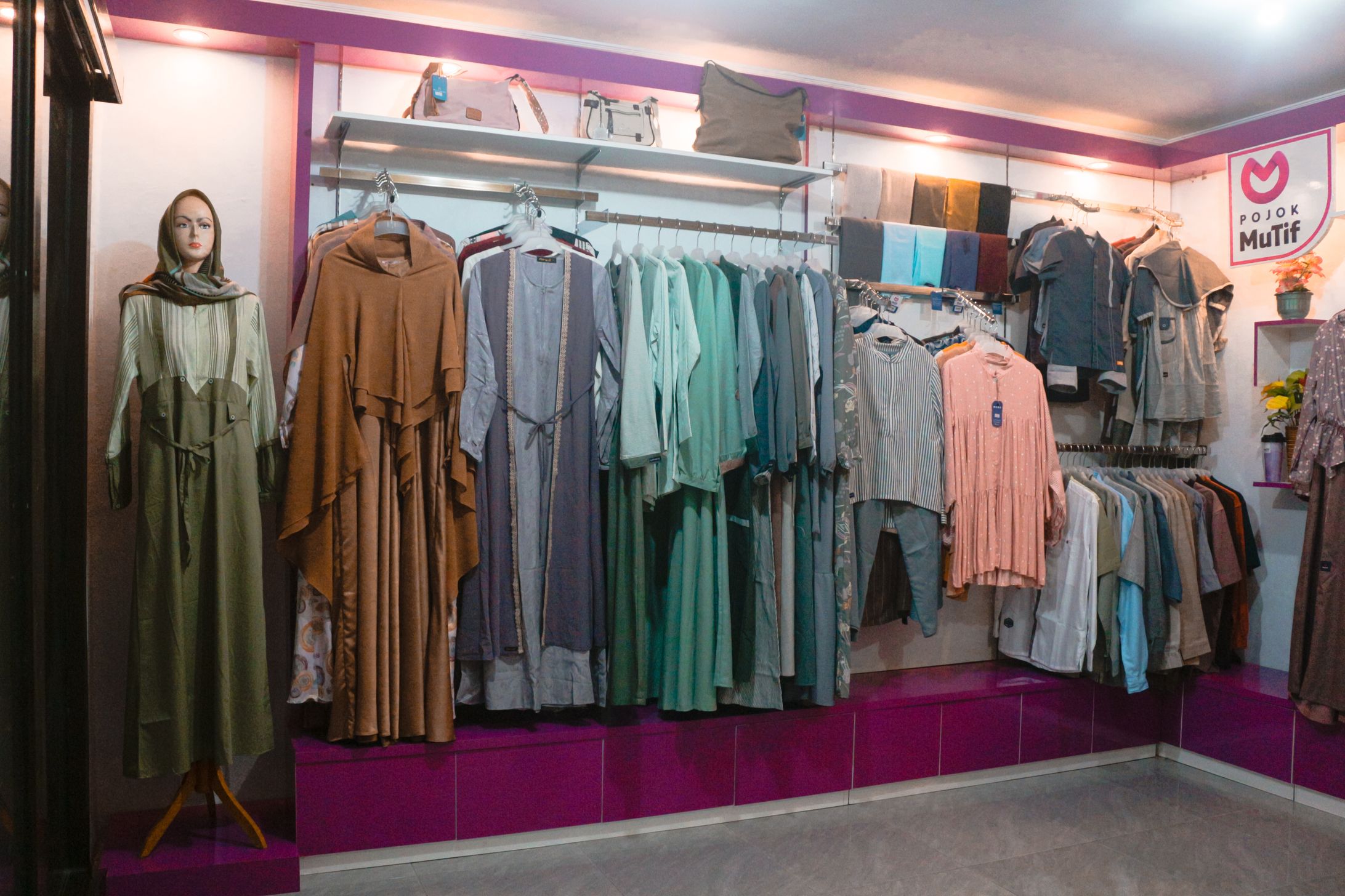 Clothes Shop-1