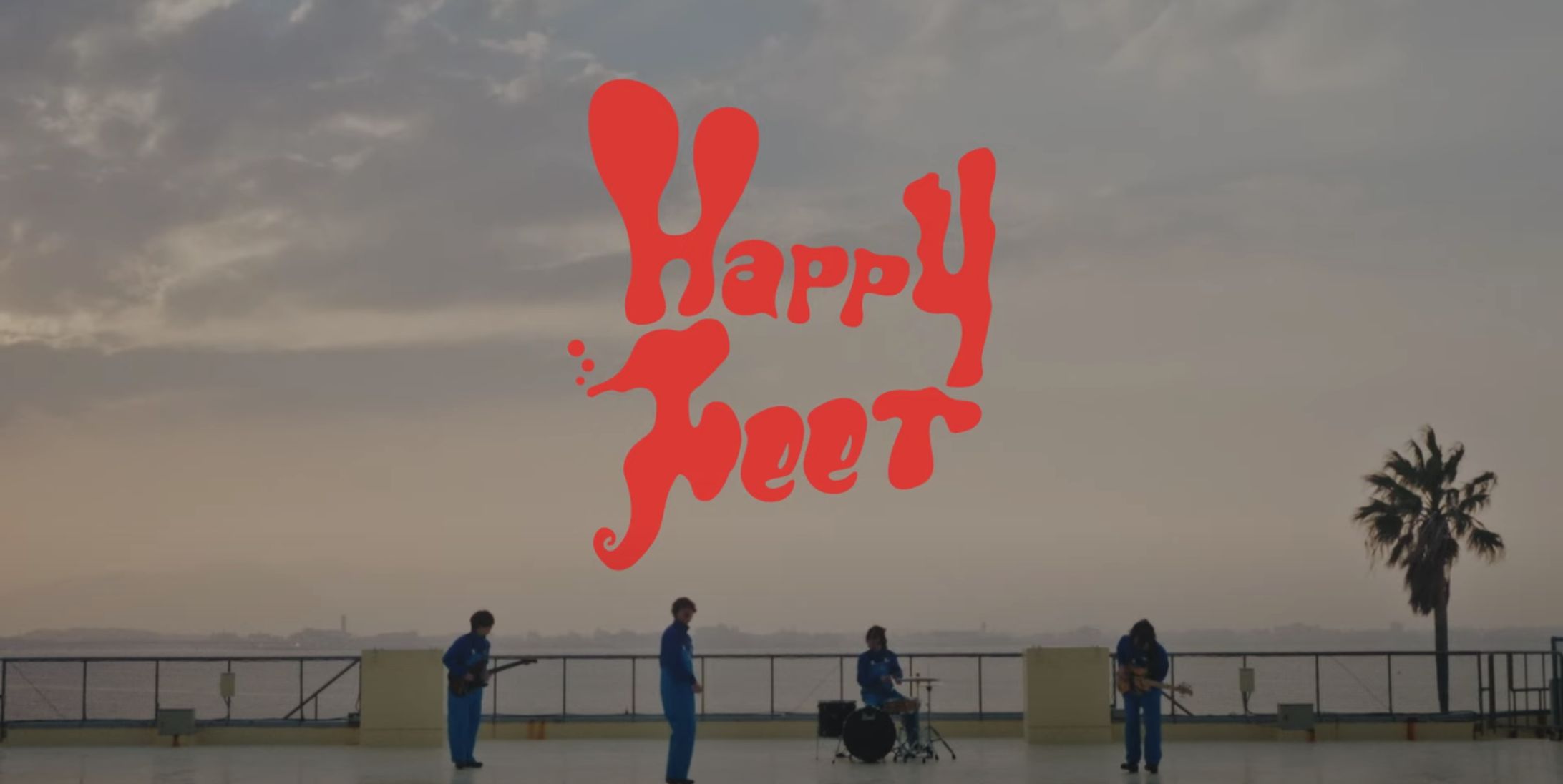 【タイトルロゴ】Happy Feet - Deep Sea Diving Club-1
