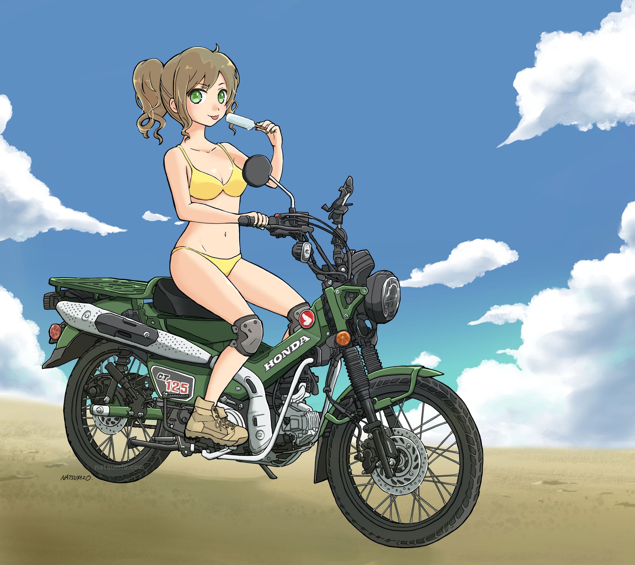 ハンターカブと水着女子-1