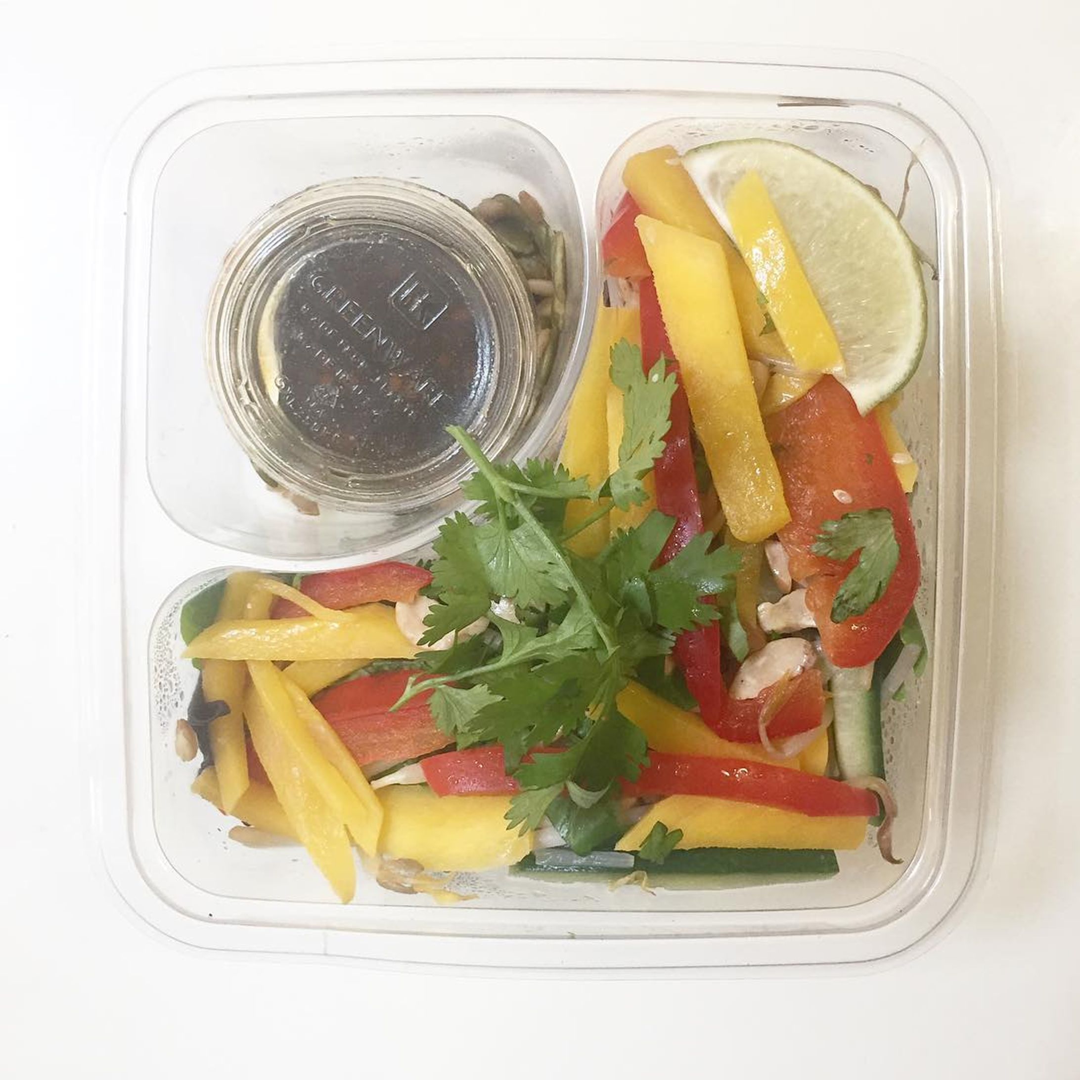 レシピ提供 Thai Mango Salad-1