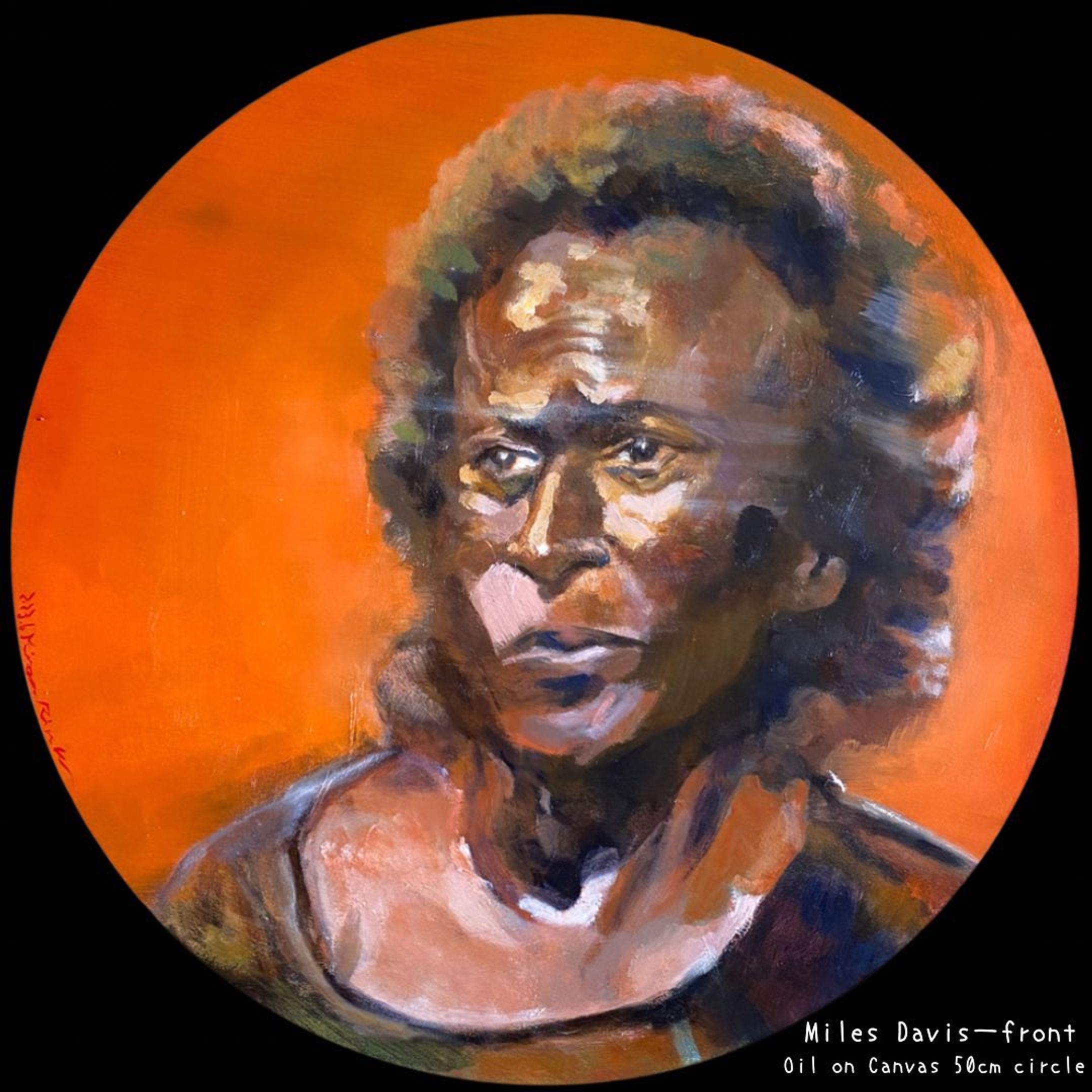 “Miles Davis - front”
Oil on Canvas 50cm circle 

✰ ✰ ✰

ジャズという音楽が好き。
それとともにスモーキーなウィスキーを飲むのが好き。

今回はマイルスデイビスの晩年のライブ曲「Wrinkle(リンクル)をきっかけとして、自分の好きな音楽とお酒の出会いを丸、三角のキャンバスに油彩で描きました。

✰ ✰ ✰

林美蘭　略歴
2007年に初の個展を銀座Oギャラリーにて開催以来、
国内、国外で展示経験が多数
アートチームSocial Art Cerators のリーダーアーティストとしてアートイベントの企画運営

#miranart #林美蘭　#art
#contemporaryartist #figurativeart 
#feminismart #feminismartist 
#展示会 
#アート展
#アート
#油絵
#絵画 
#oilpainting 
#artwork 
#個展 
#個展情報 
#ウィスキー好き
#スモーキー
#マイルスデイビス
#milesdavis 
#jazz
#ジャズ-1