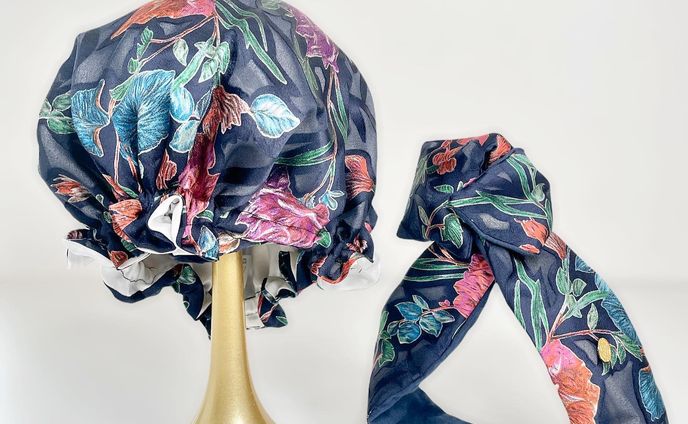 シースルーローズシリーズ
QPPA®︎とナイトキャップのセット🌙

【トルコ製fabric】
世界の有名ファッションブランドに、クリエイティブな素材を供給している、トルコ屈指のプリントメーカーによる、レーヨンポリエステル・オパール加工。
奥行きと色の対比を存分に楽しめます。

9700yen〜
ワイヤーベースはオプションからお選び下さい。

ターバンのご購入は
🔸以下のInstagramプロフィールリンク
@qppa.ii
@ii_mnm_lp

🔸Creema 🔎QPPAで出てきます
🔸minne 🔎QPPAで出てきます
💌ご購入方法が分からない場合はDMにてお尋ね下さい♡

#トルコ生地 #こだわり #ヘアケアアクセサリー #着せ替えワイヤーターバン #ターバンアレンジ #ターバン #たーばん #ターバンヘア #ダーバン #ターバンコーデ #ターバン女子 #ヘアバンド #ヘアバンドアレンジ #ヘアケア #ヘアケア用品 #ヘアケアグッズ #ヘアケア商品 #おしゃれ #時短 #便利 #シルク #ナイトキャップ #シルクキャップ #美髪 #美髪ケア #紫外線ケア #湘南 #茅ヶ崎 #ミニマルライフ #ミニマルライフ#髪質改善