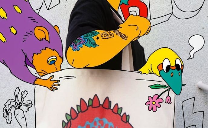 CHEBLOのバッグと一緒にお出かけしよう✨
︙ 『ザウリのジャンボトートバッグ』👣🌴
(ナチュラル、ロイヤル、ネイビーの全3種類)https://www.zazzle.co.jp/cheblo ︙
 #coordinate#fashion#today#character#pic#Illustrator#Illustration#絵#art#ファッション#コーデ#rock#animal#picture#nice#キャラクター#artwork#cheblo#cbch#cheblocrafthouse#dinosaur#恐竜#イラスト