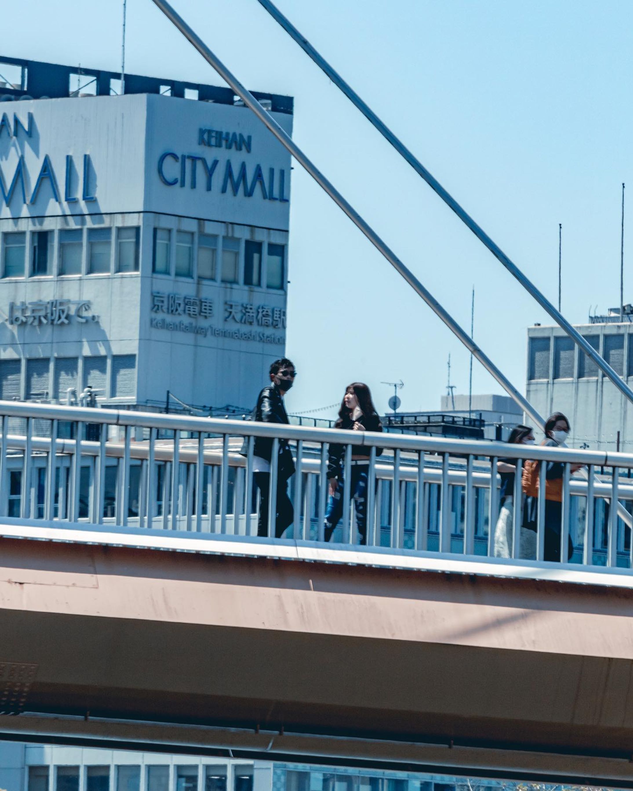 .
🥔
.
.
(at. #osaka )
.
#streetsnap #japan_daytime_view
#streetphotography #streetshootjapan #urbanandstreet #streetclassics #streetactivity #street_photo_daily
#street_incity #streetview #streetleaks #streetlife #streetartjaponism #best_moments_street #japancityblues 
#路地裏 #スナップ写真
#ファインダー越しの私の世界 #写真好きな人と繋がりたい
#大阪 #大阪観光 #osakajapan  #osakatrip-1