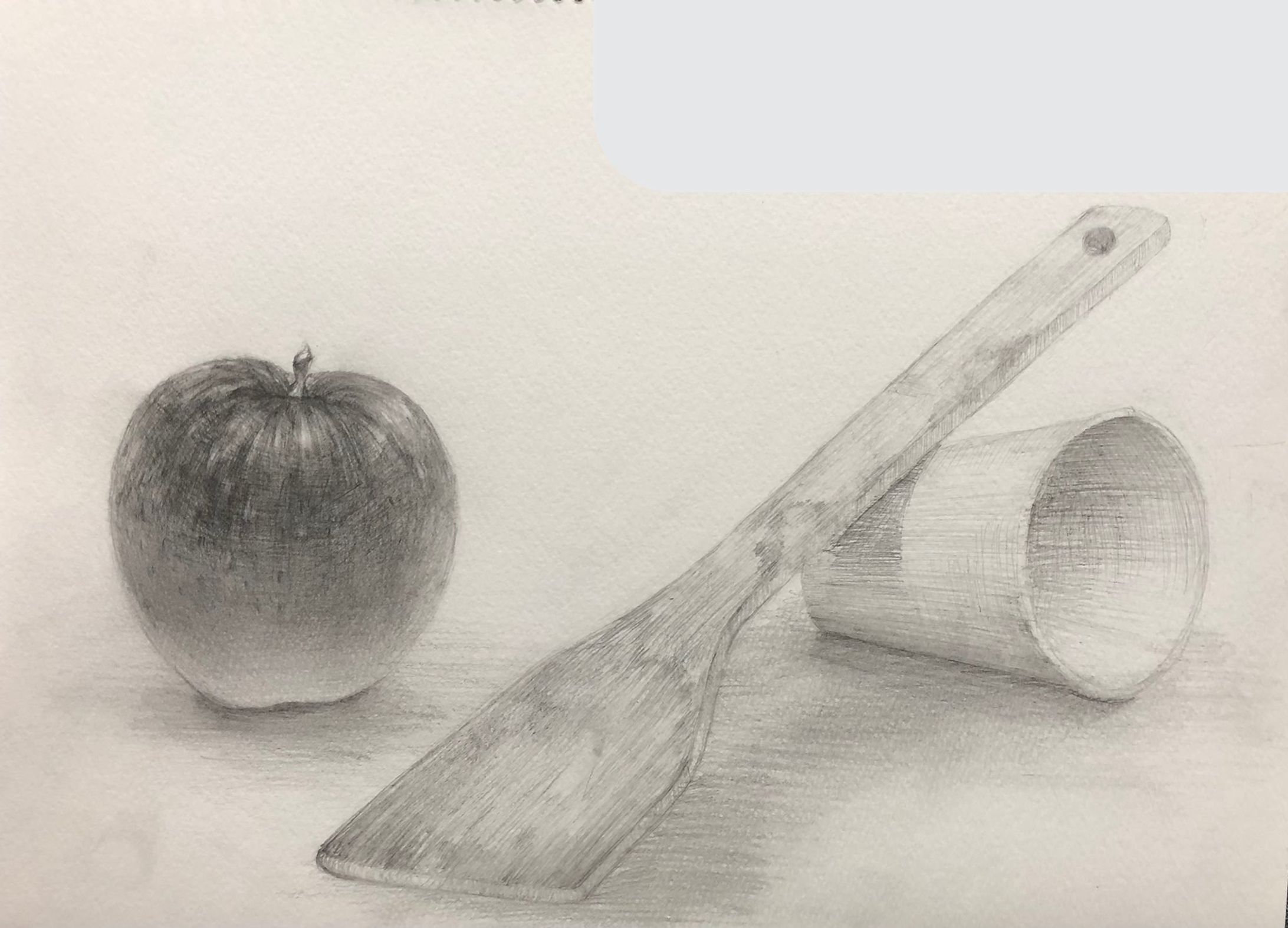デッサン　静物画　リンゴ・木べら・紙コップ-1