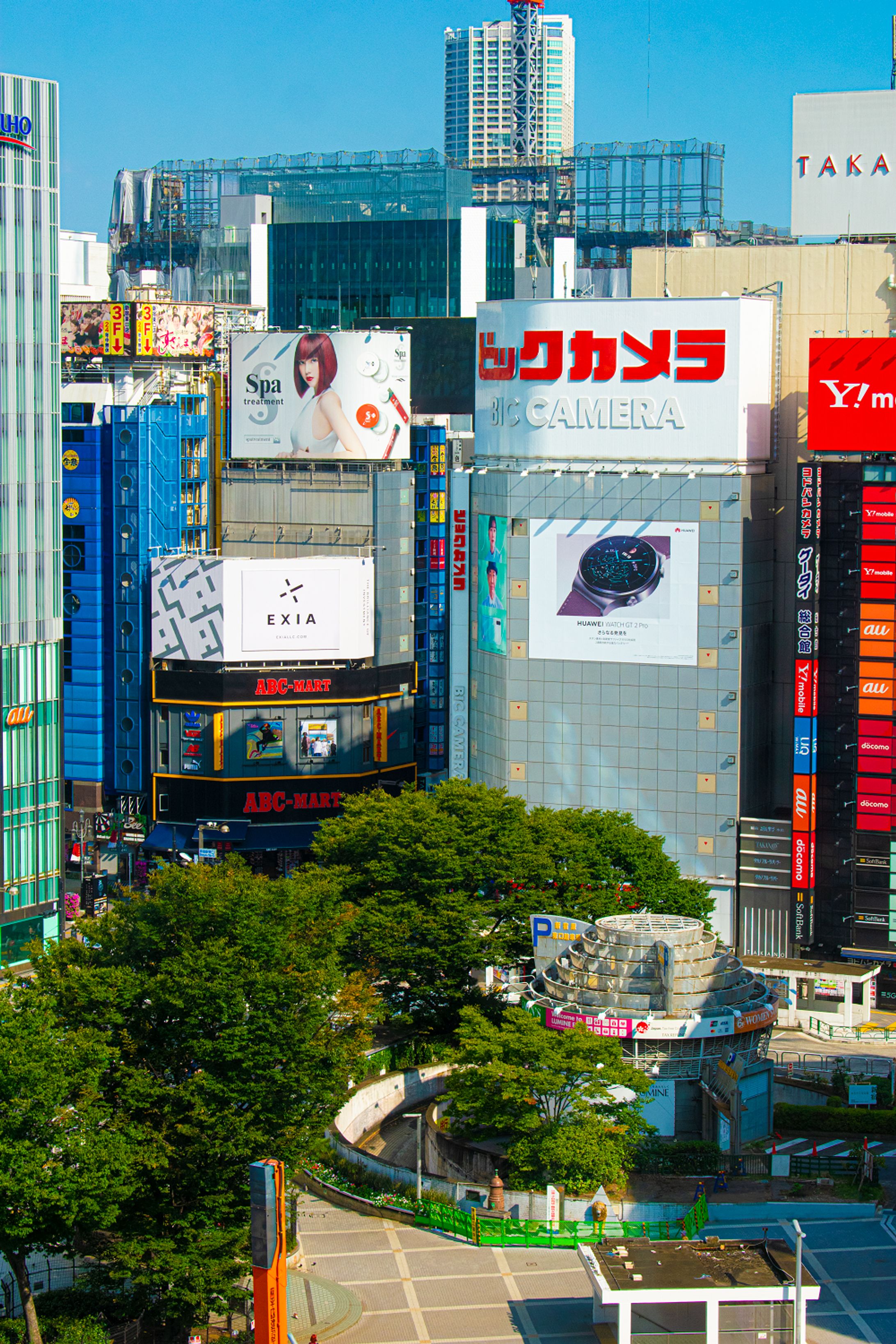 無人の新宿-1