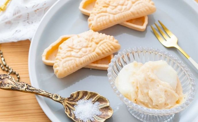 大阪・泉大津の新名物『アンデクルンデ』　誕生　地元伝統と塩味のこだわりが光る和菓子　パリオリンピック・女子ホッケーの健闘を祈願し奉納も